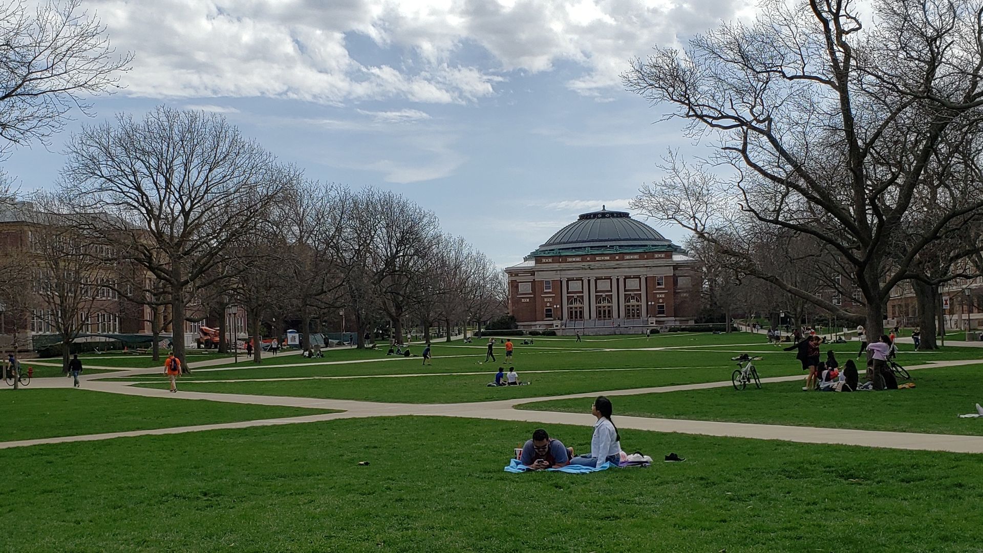 University quad with builiding. 
