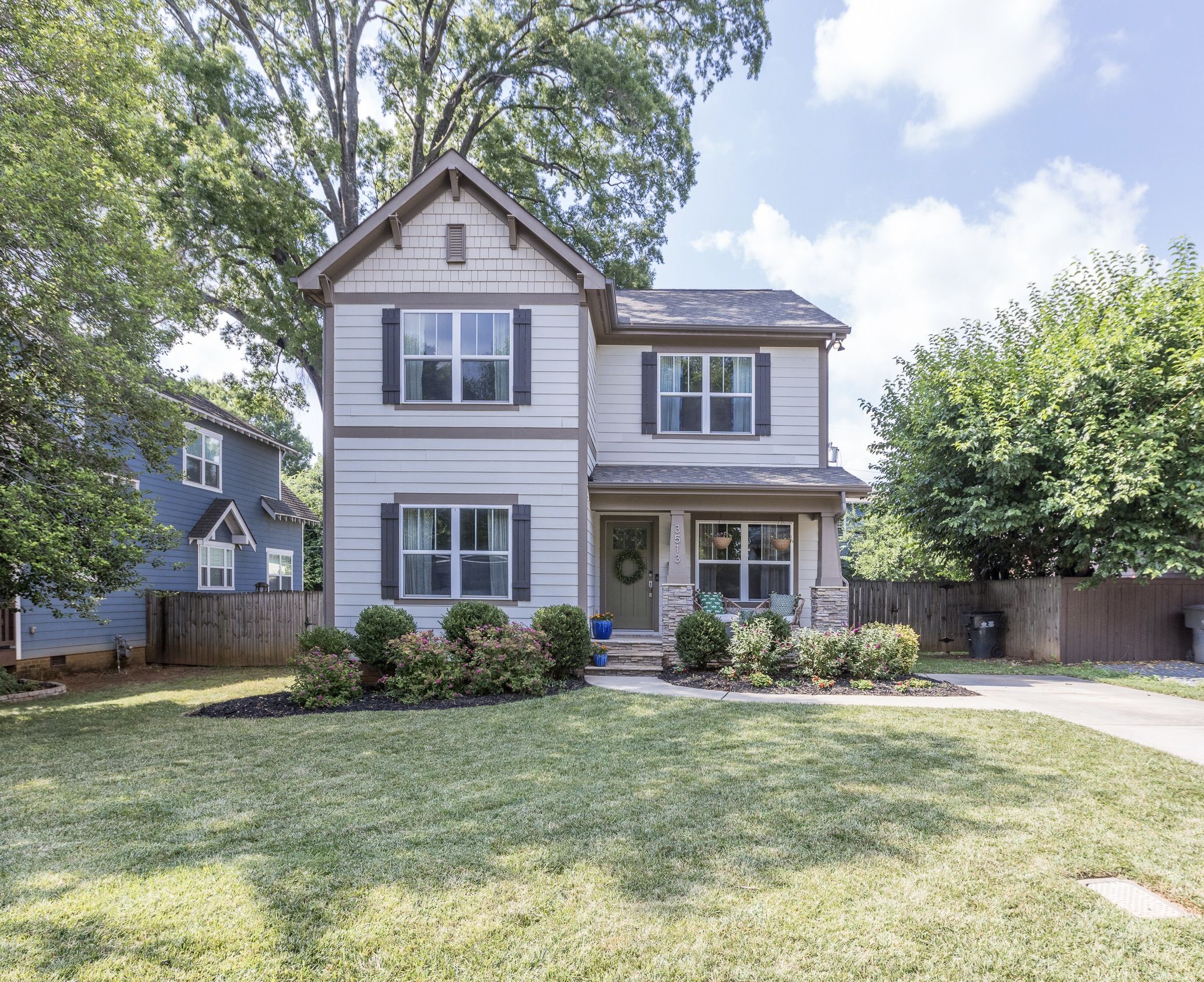 Hot homes 5 houses for sale in Charlotte ranging from 375K to 1M