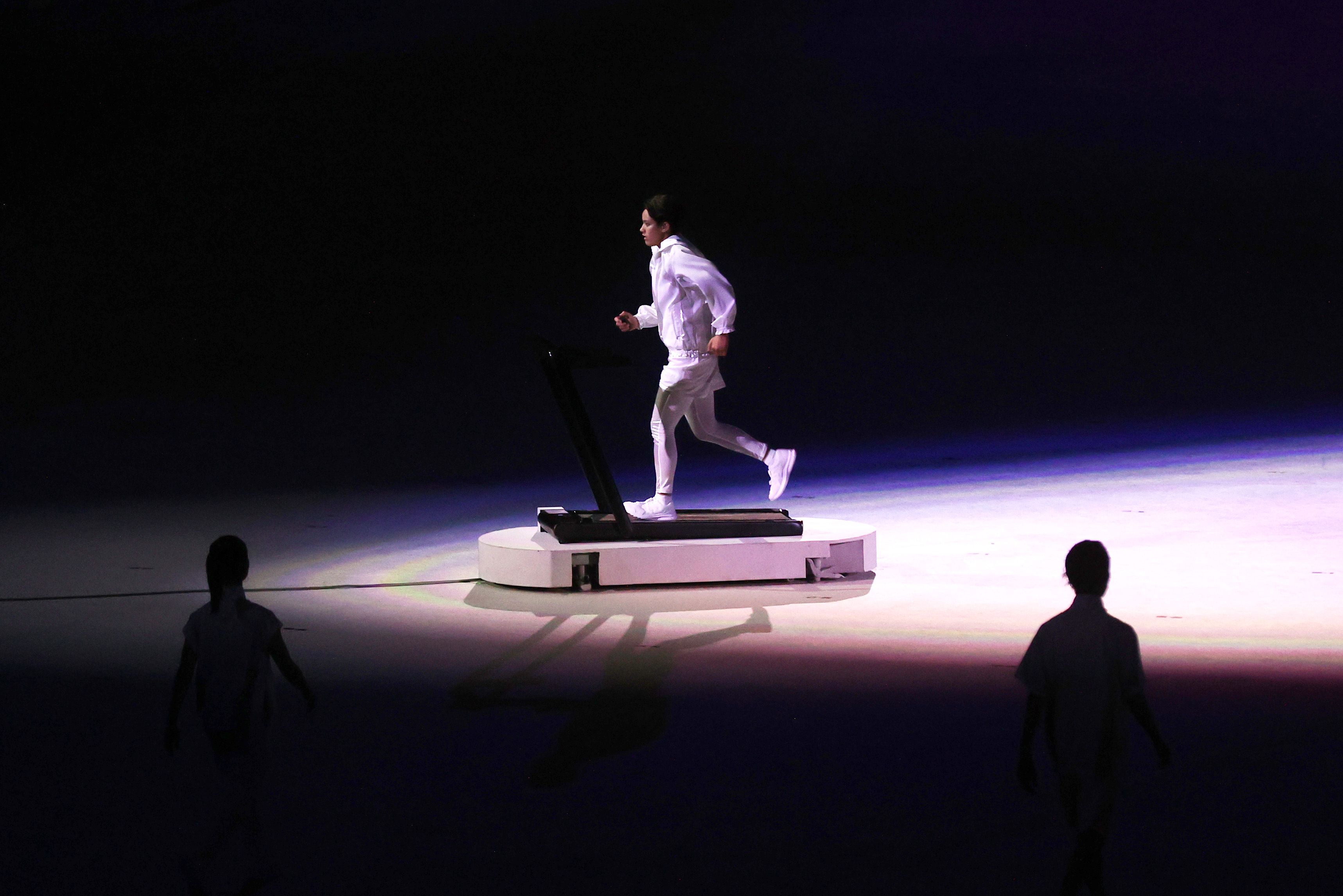pICTURE OF Olympics Performer