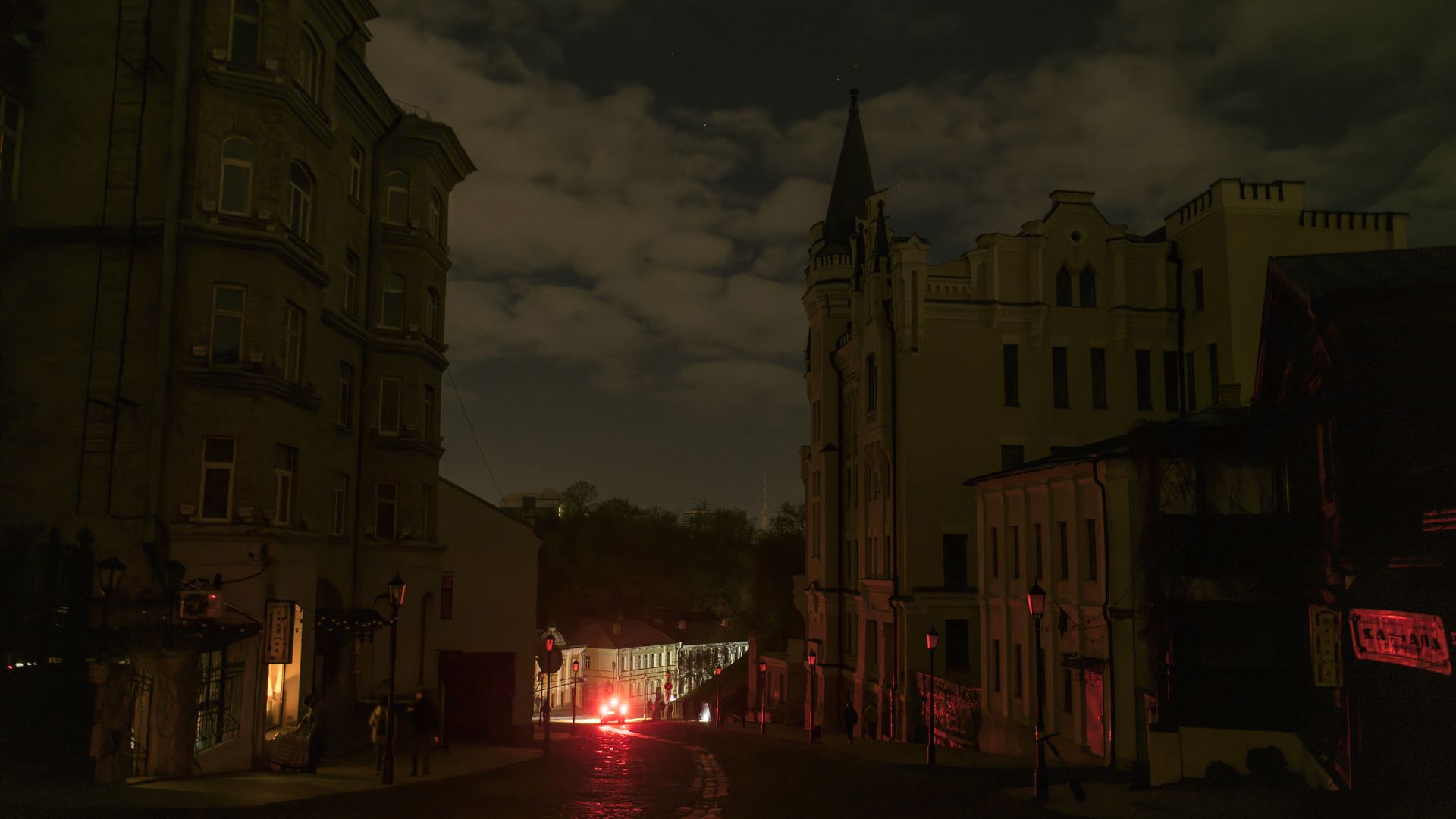 Podil, Historical part of Kyiv during a blackout after a Russian missile attack