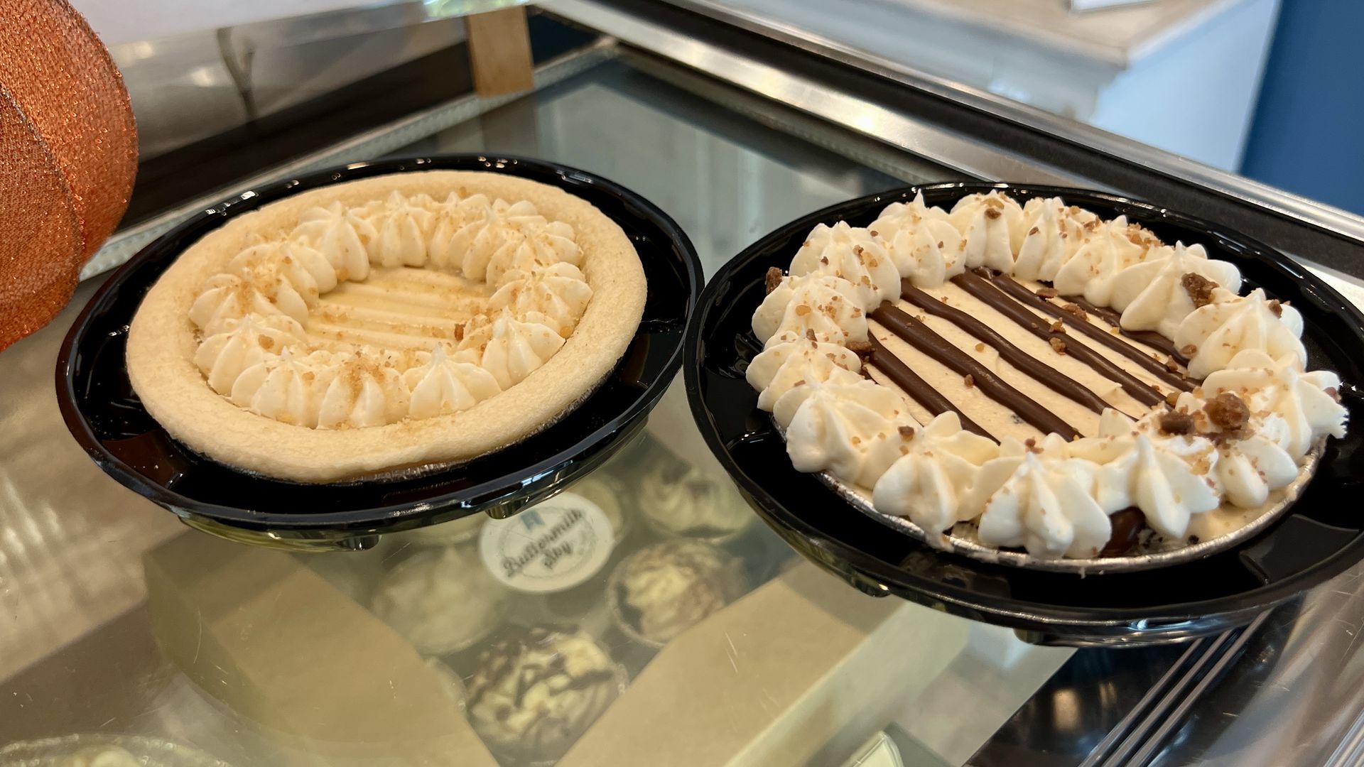 A photo of two pies 