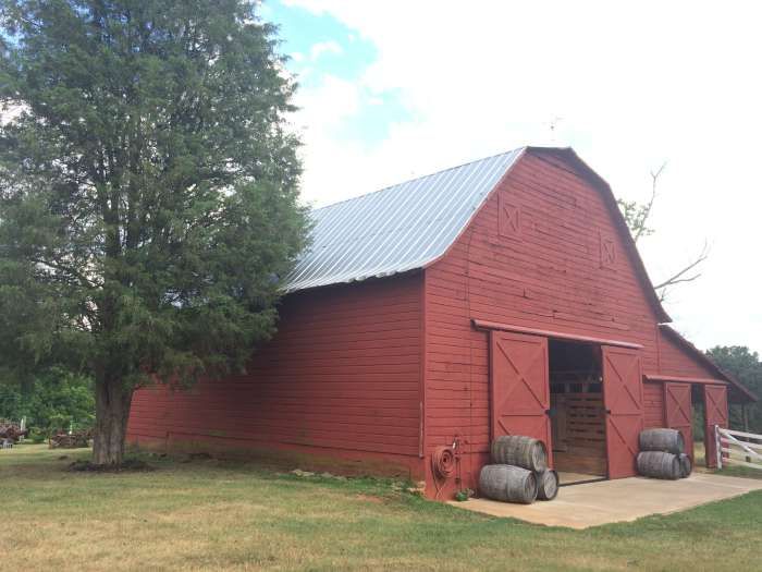 Baker Buffalo Creek barn