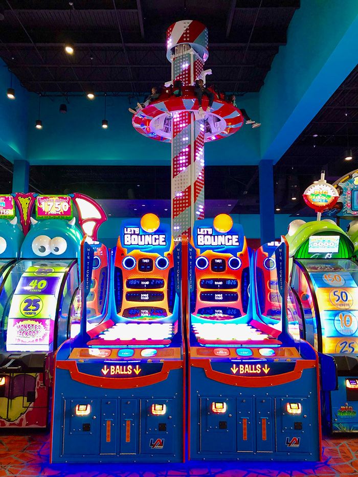 arcade-ride-inside-frankie's-fun-park