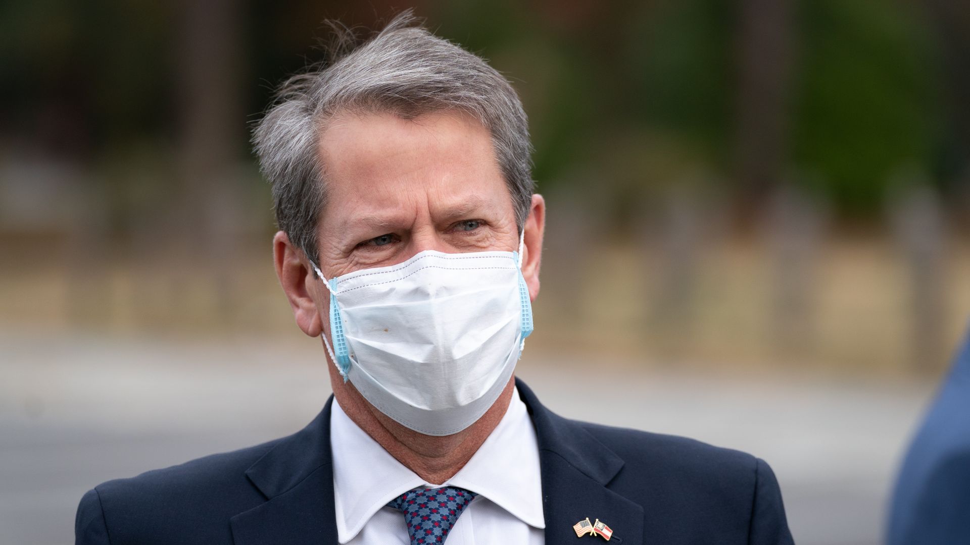 Gov. Brian Kemp in a face mask 