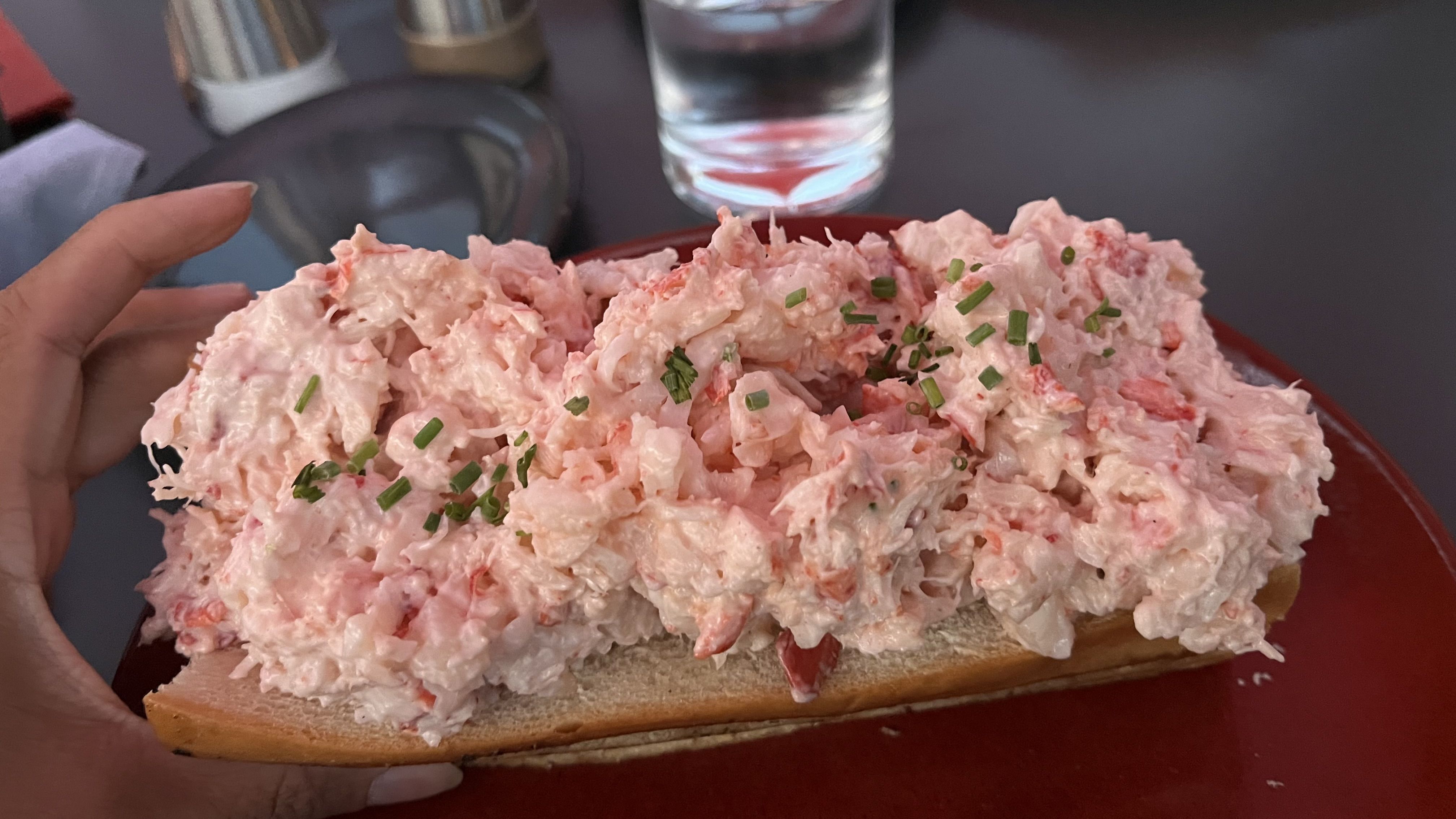Shredded lobster roll
