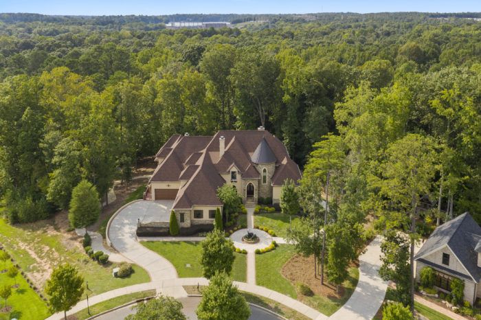 902 Harvest Pointe exterior