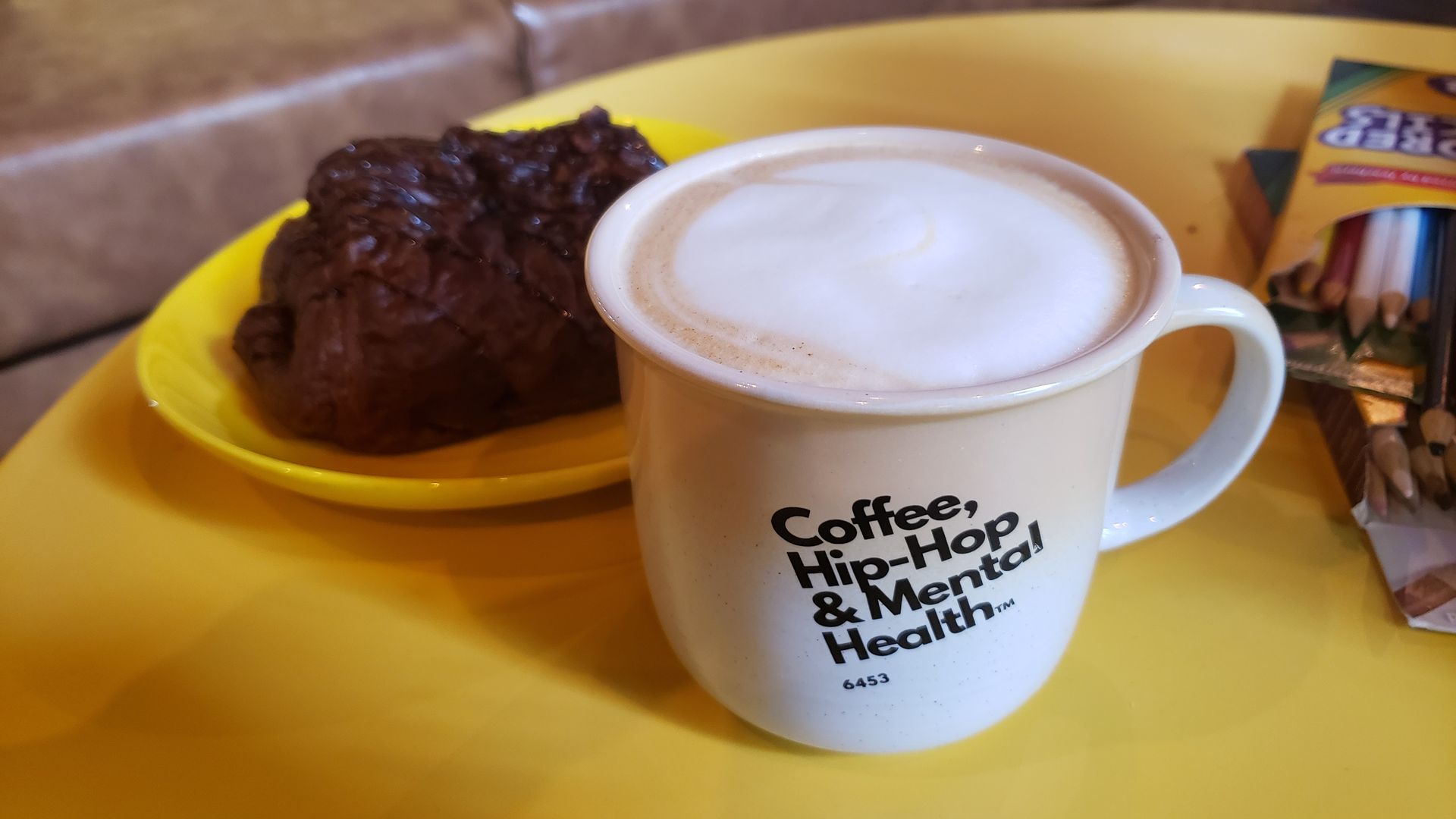 coffee and croissant 