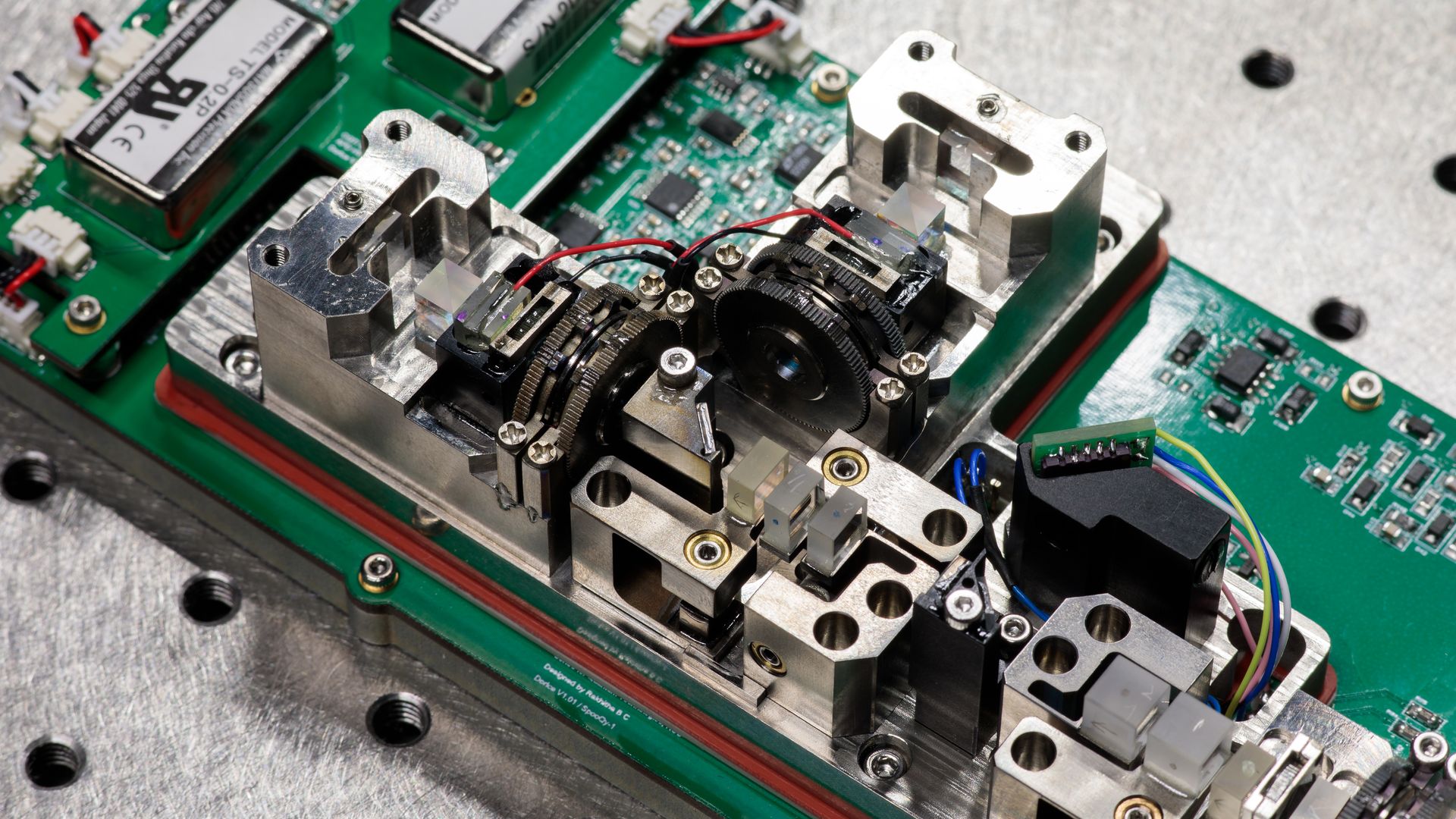 A miniaturized source of quantum entanglement.