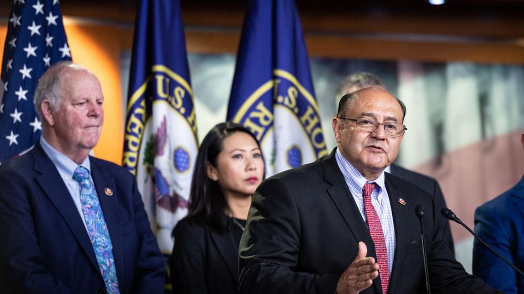 Blue Dog Democrats urge Biden to focus on bipartisan priorities