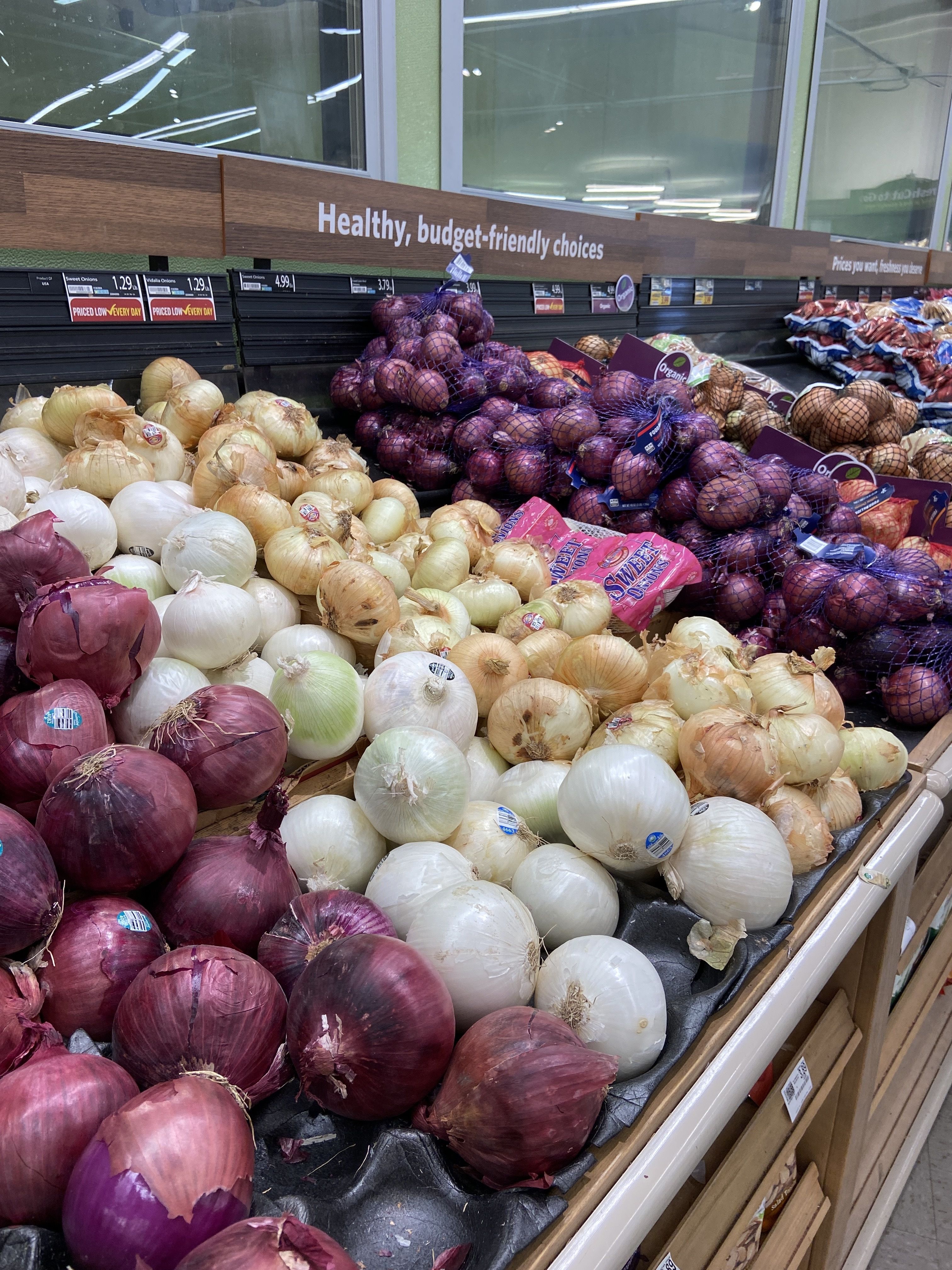 Onions at Food Lion.