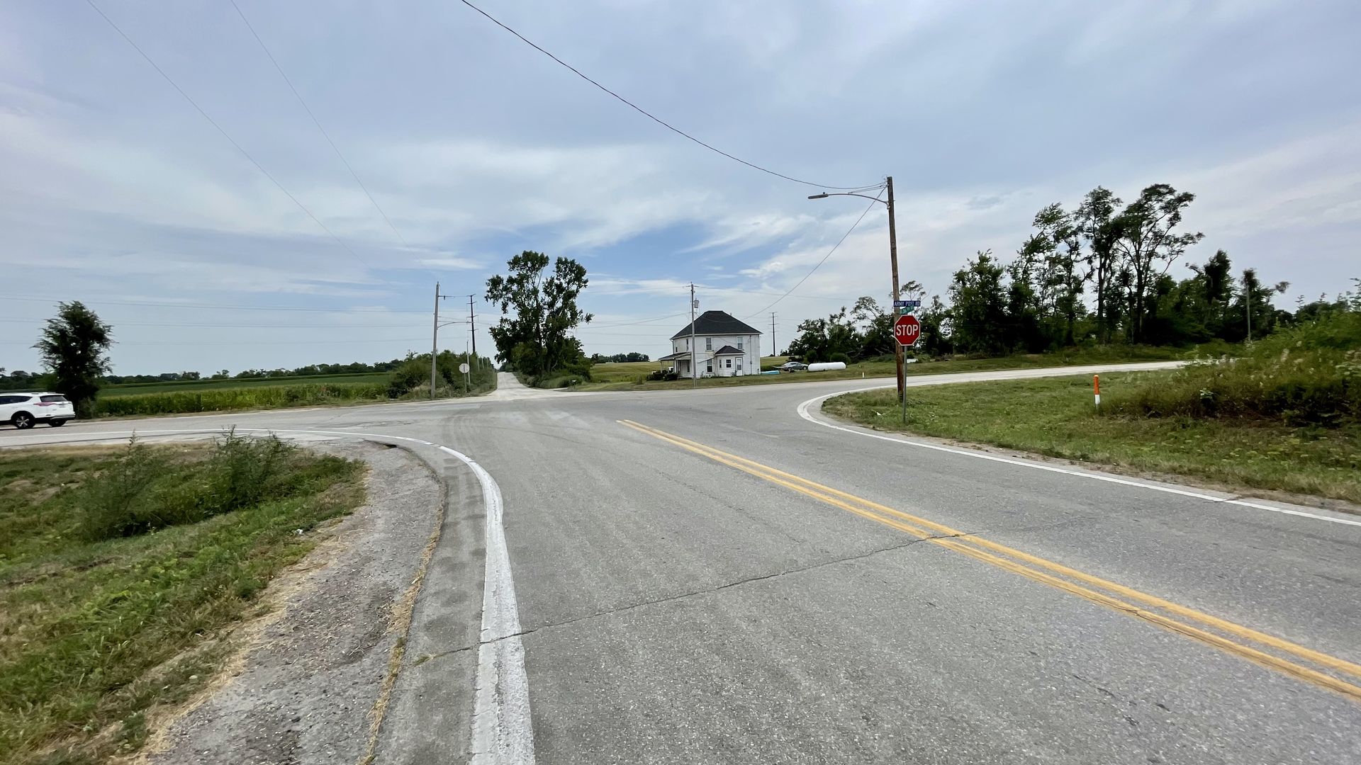 A photo of an intersection in Des Moines.