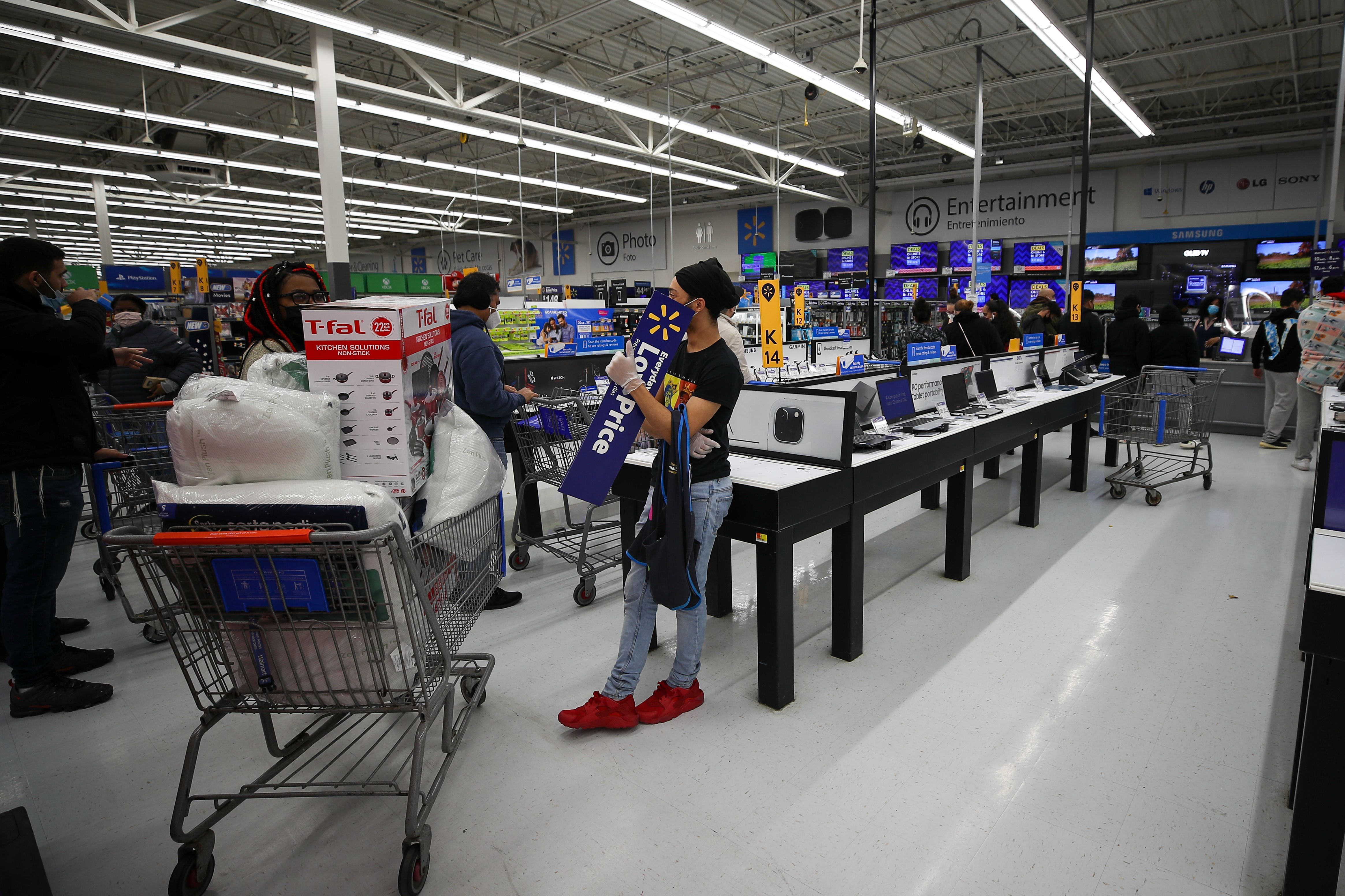 In photos Black Friday shopping across the U.S