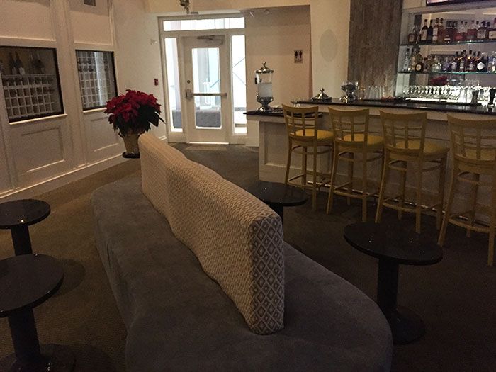 bar-seating-bella-frisco-cafe