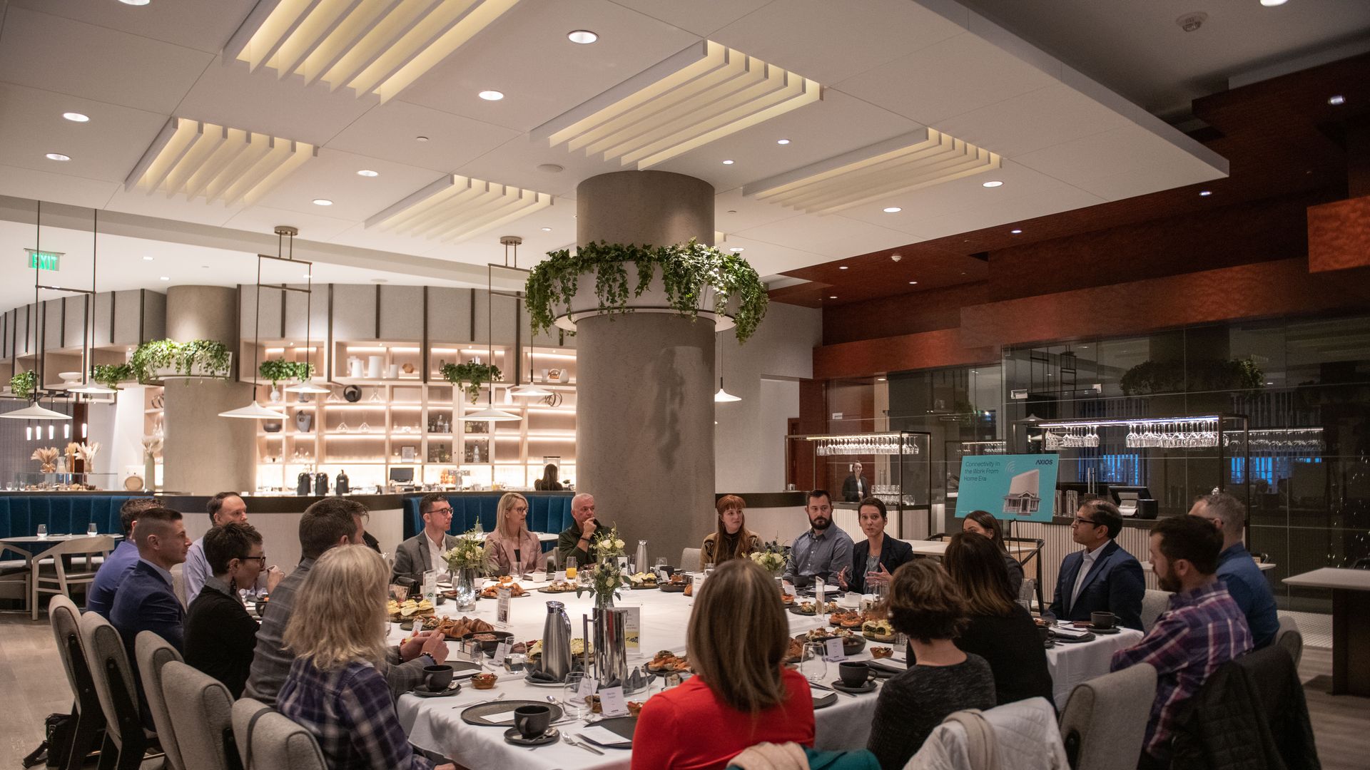 Attendees enjoyed a seated breakfast during the discussion.