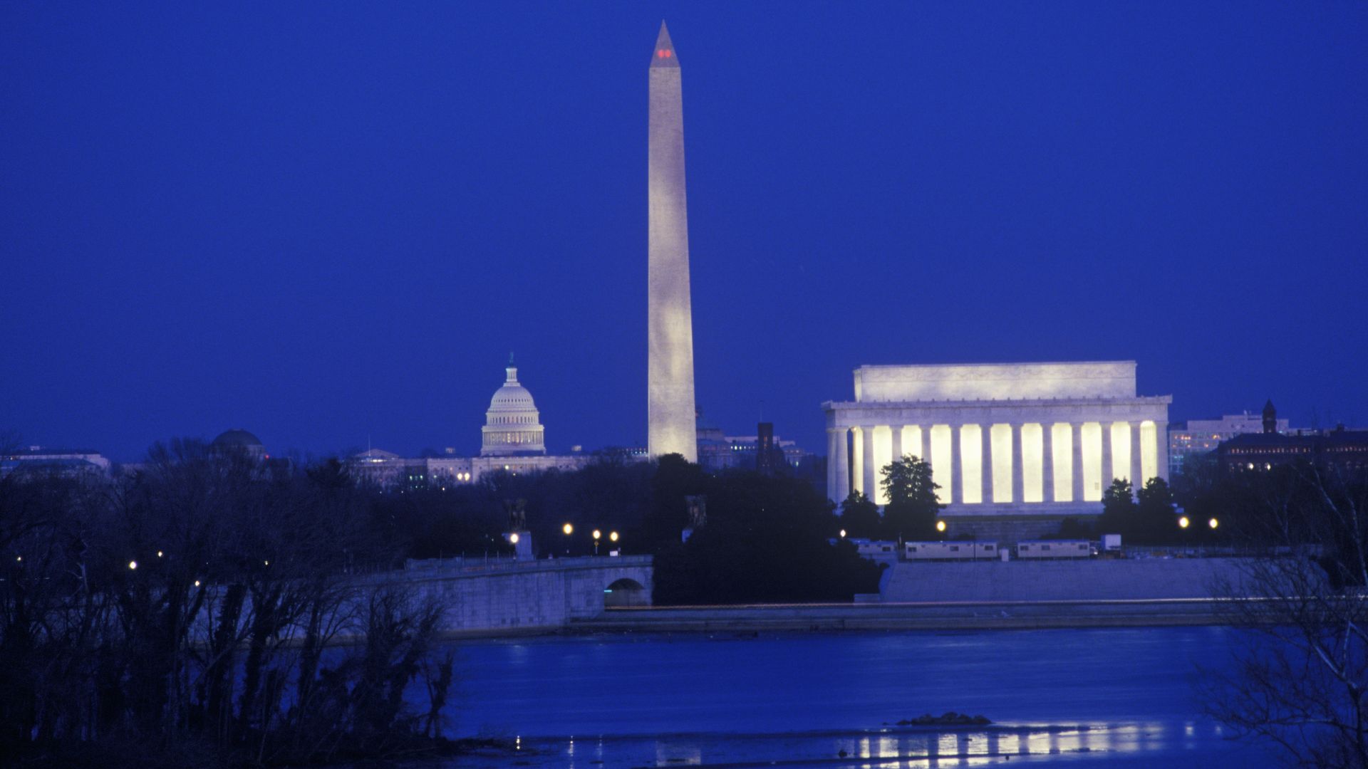 The Capitol Dome in the distance, the Washington Monument in the center, the Lincoln Memorial at right.