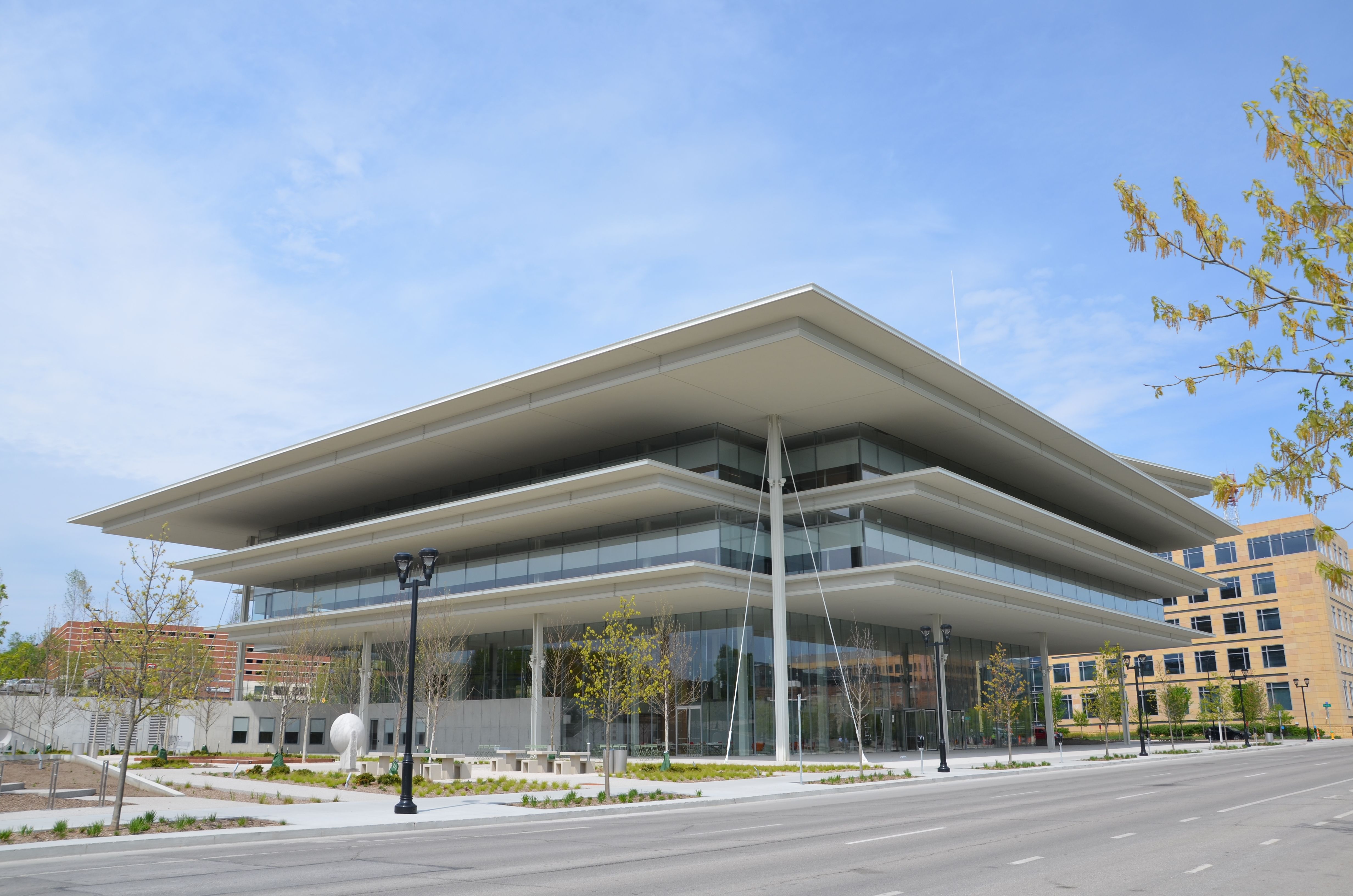 A photo of Kum & Go headquarters in downtown Des Moines