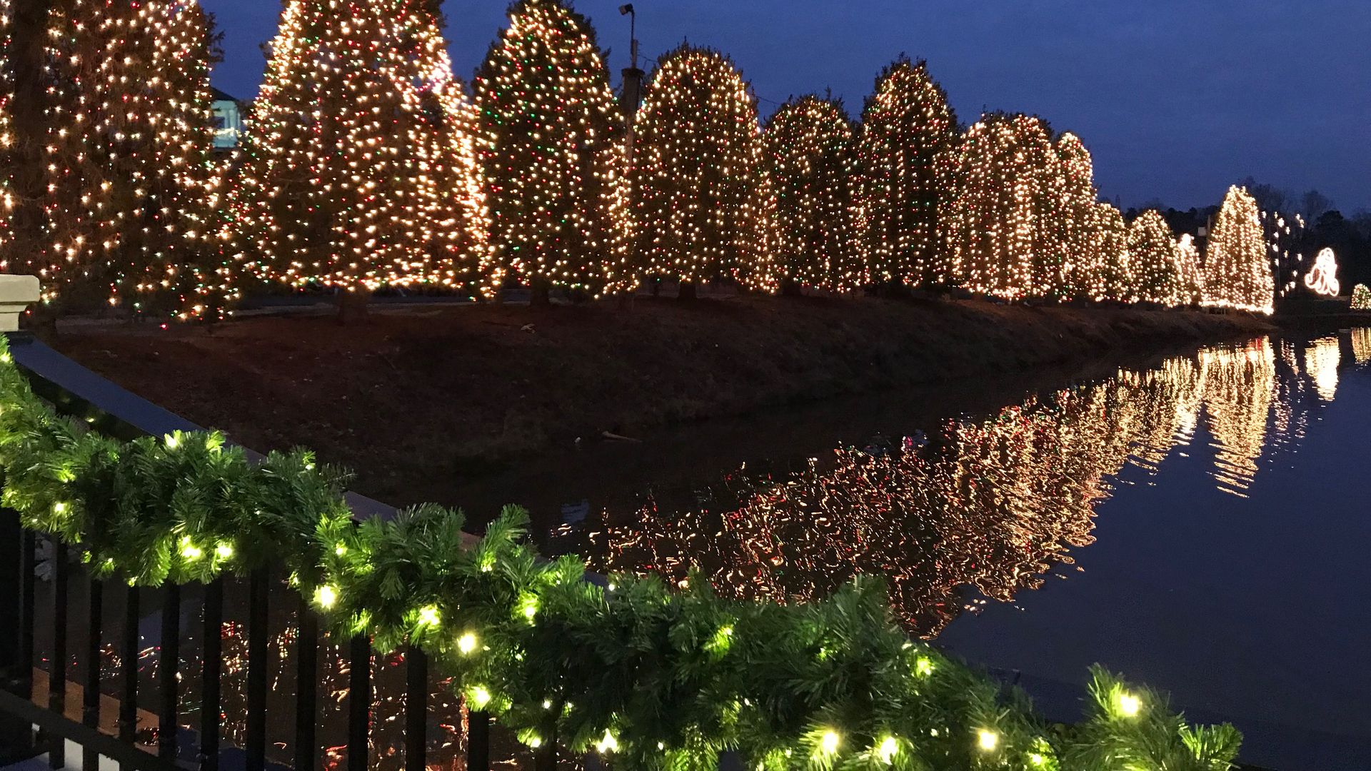 mcadenville christmas town