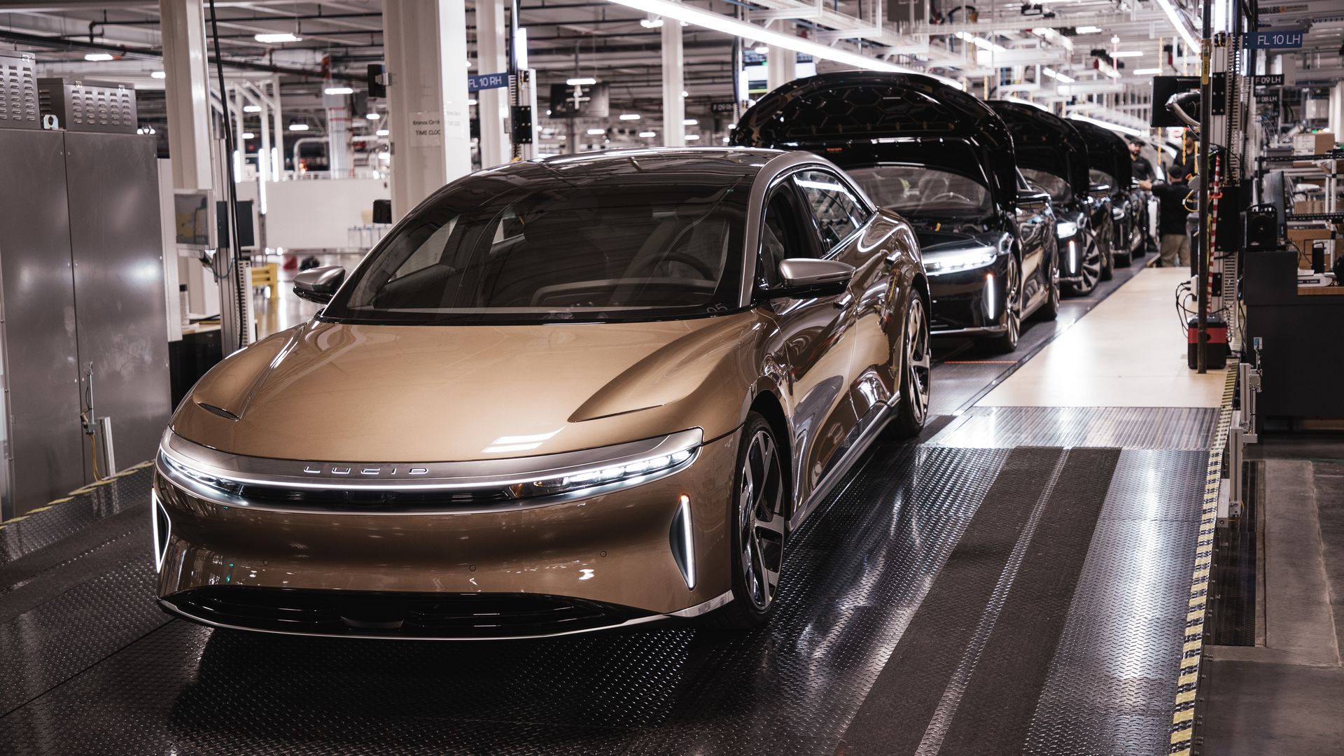 Image of Lucid Air vehicle assembly line. 