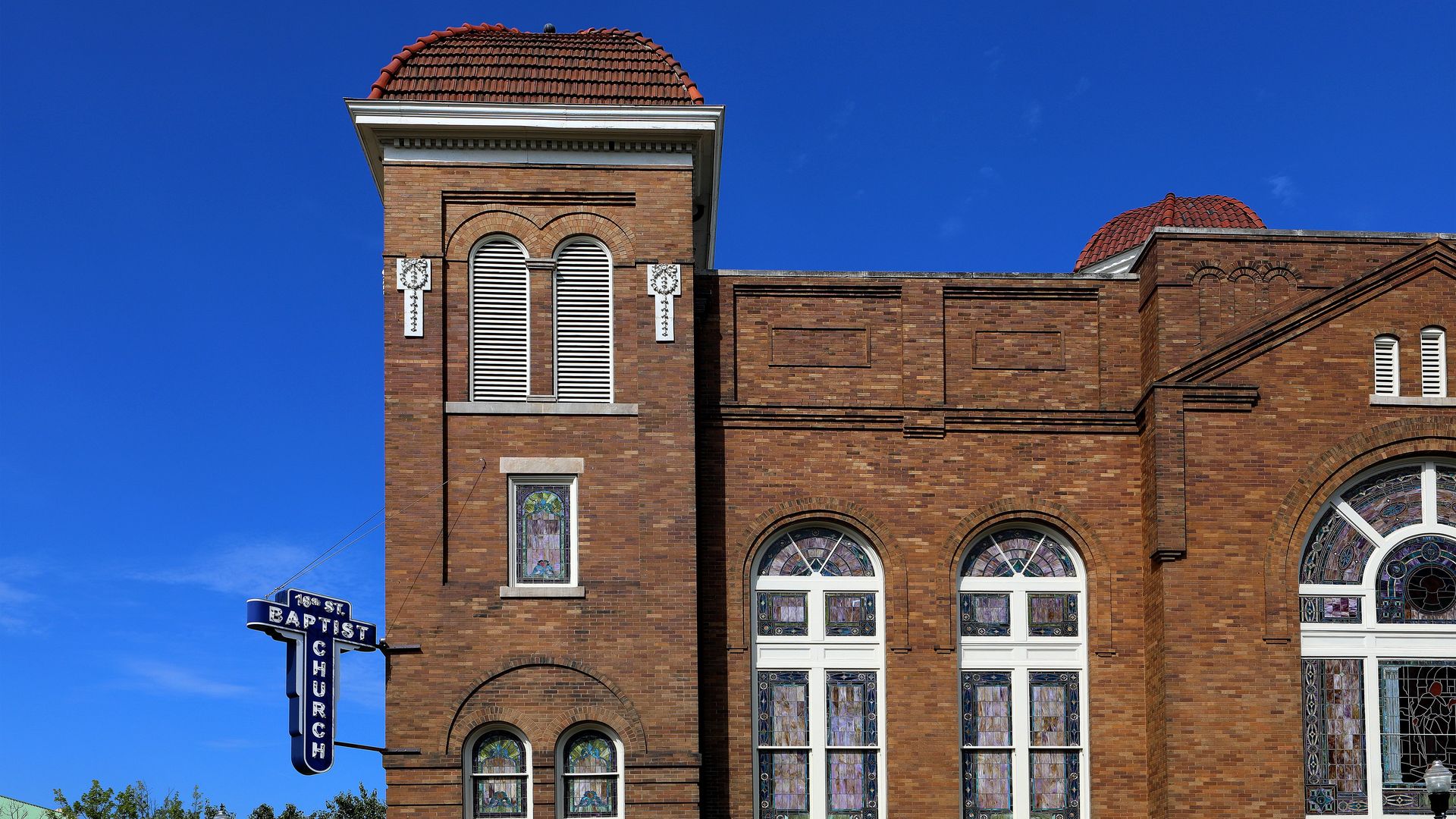 Side view of a church 