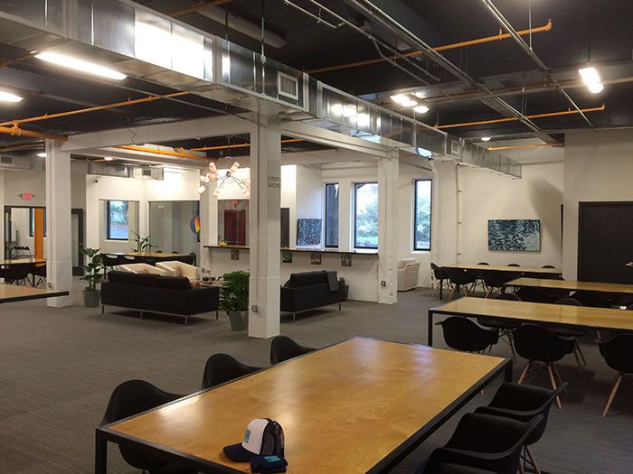 inside-advent-coworking