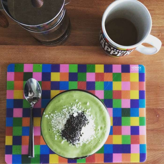 green smoothie bowl