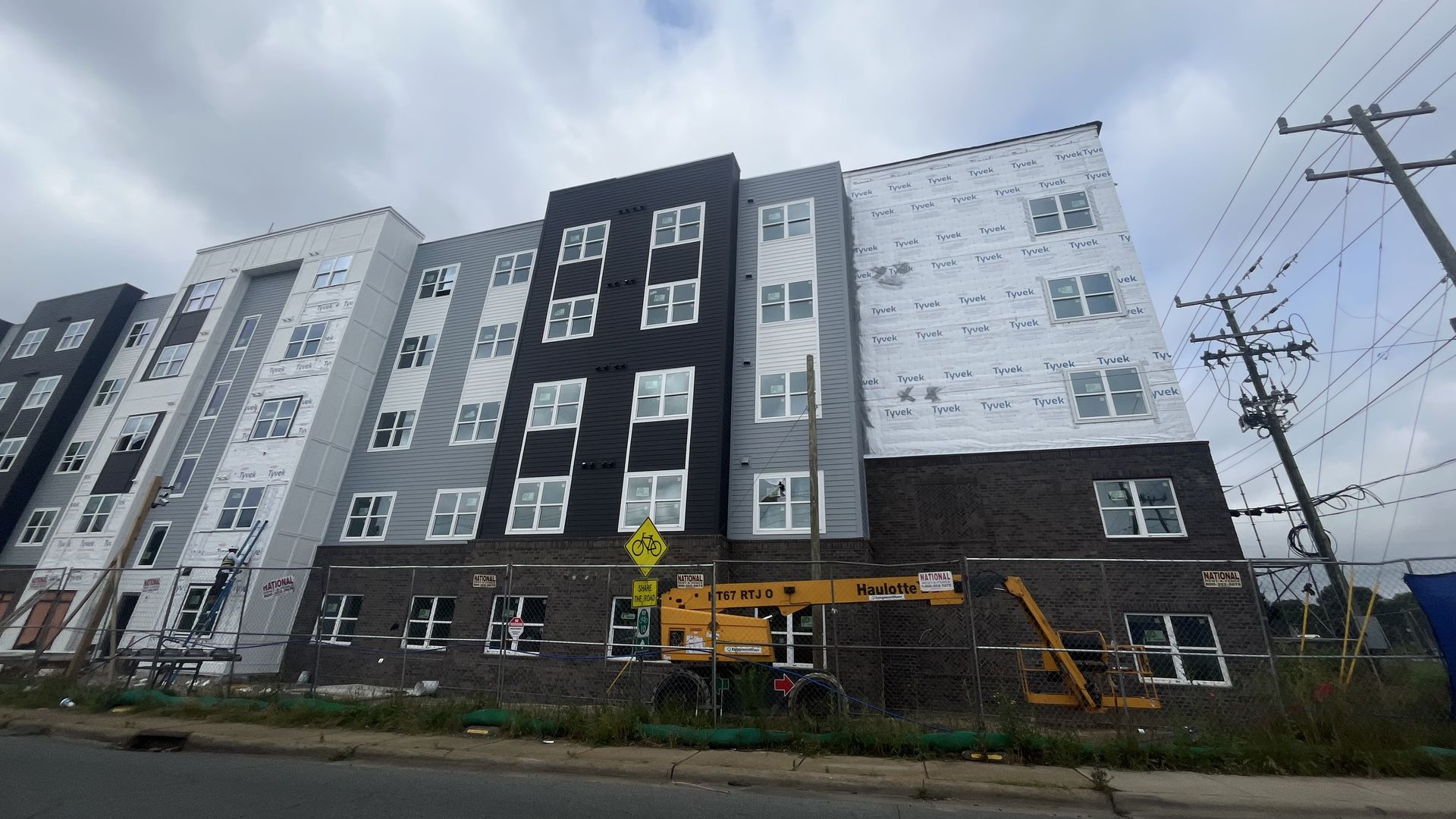 How Charlotte got a record number of cookiecutter apartments Axios Charlotte