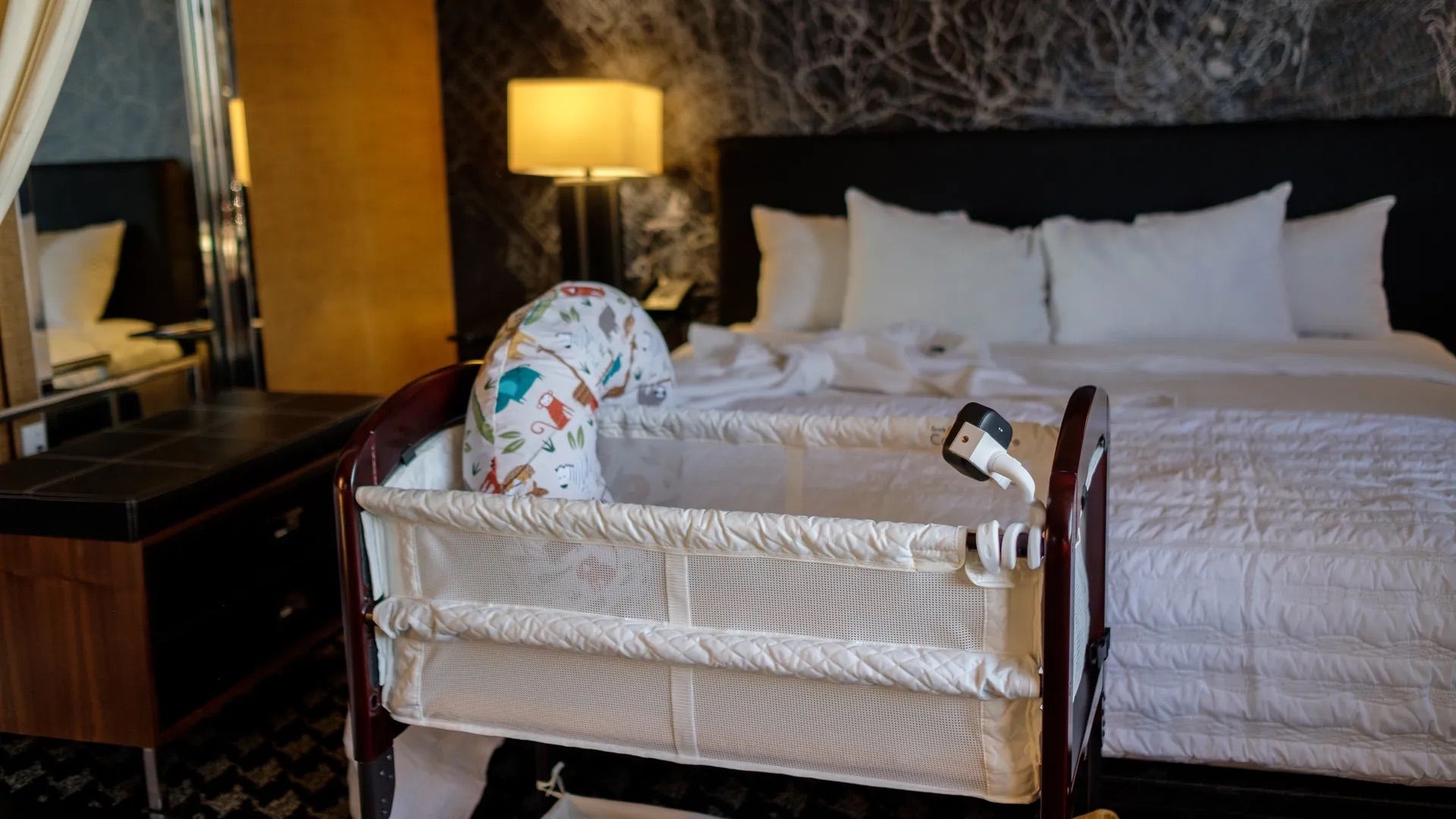 ziva postpartum retreat in uptown