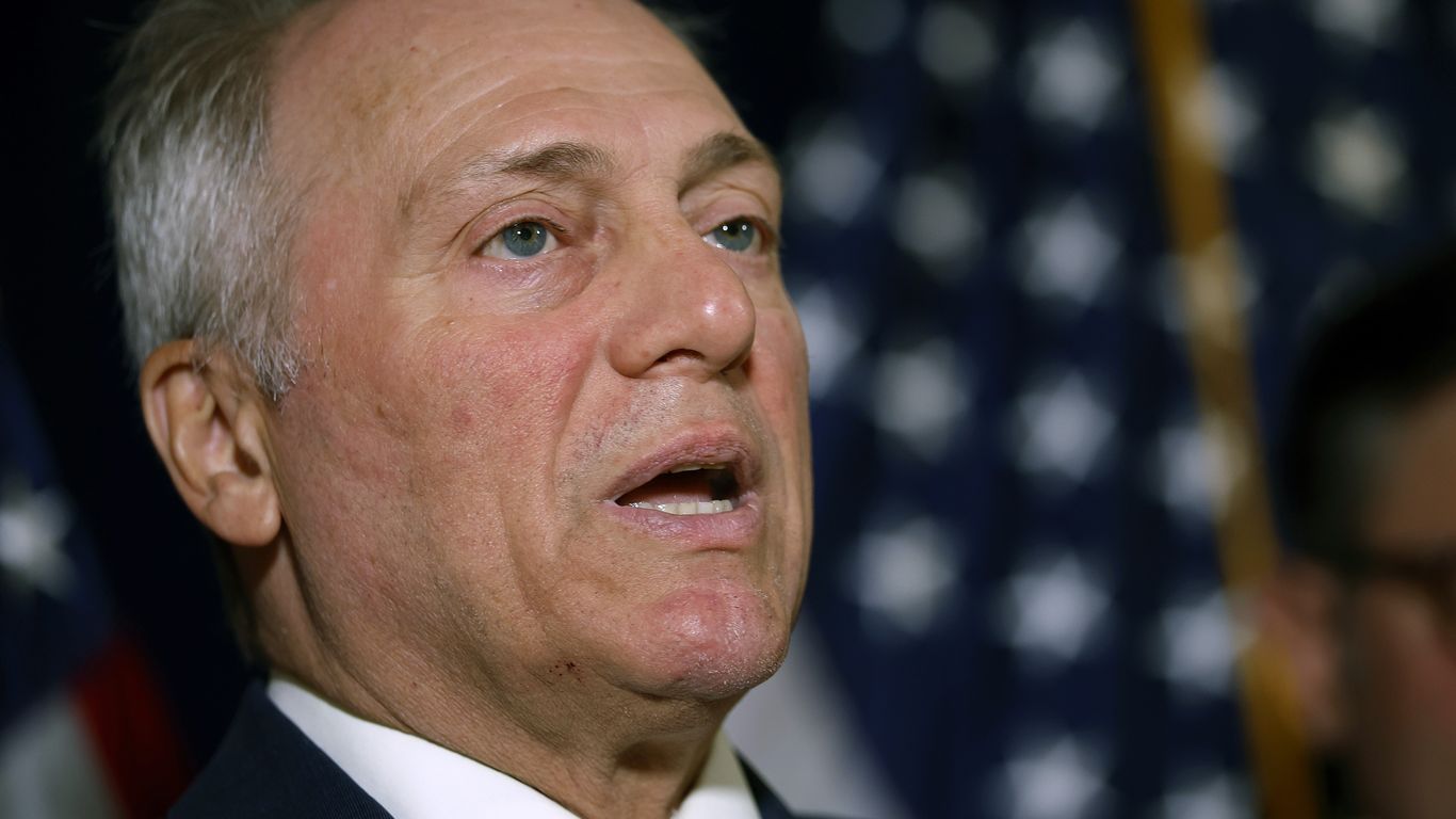 House Republicans Suspend Key Votes Amid Epstein File Dispute