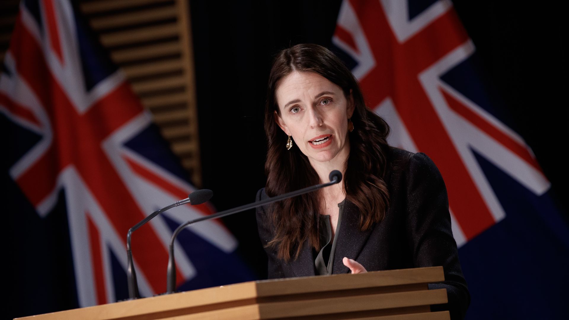  Prime Minister Jacinda Ardern addresses the media at a COVID-19 update press conference at Parliament on October 11, 2021 in Wellington, New Zealand. 