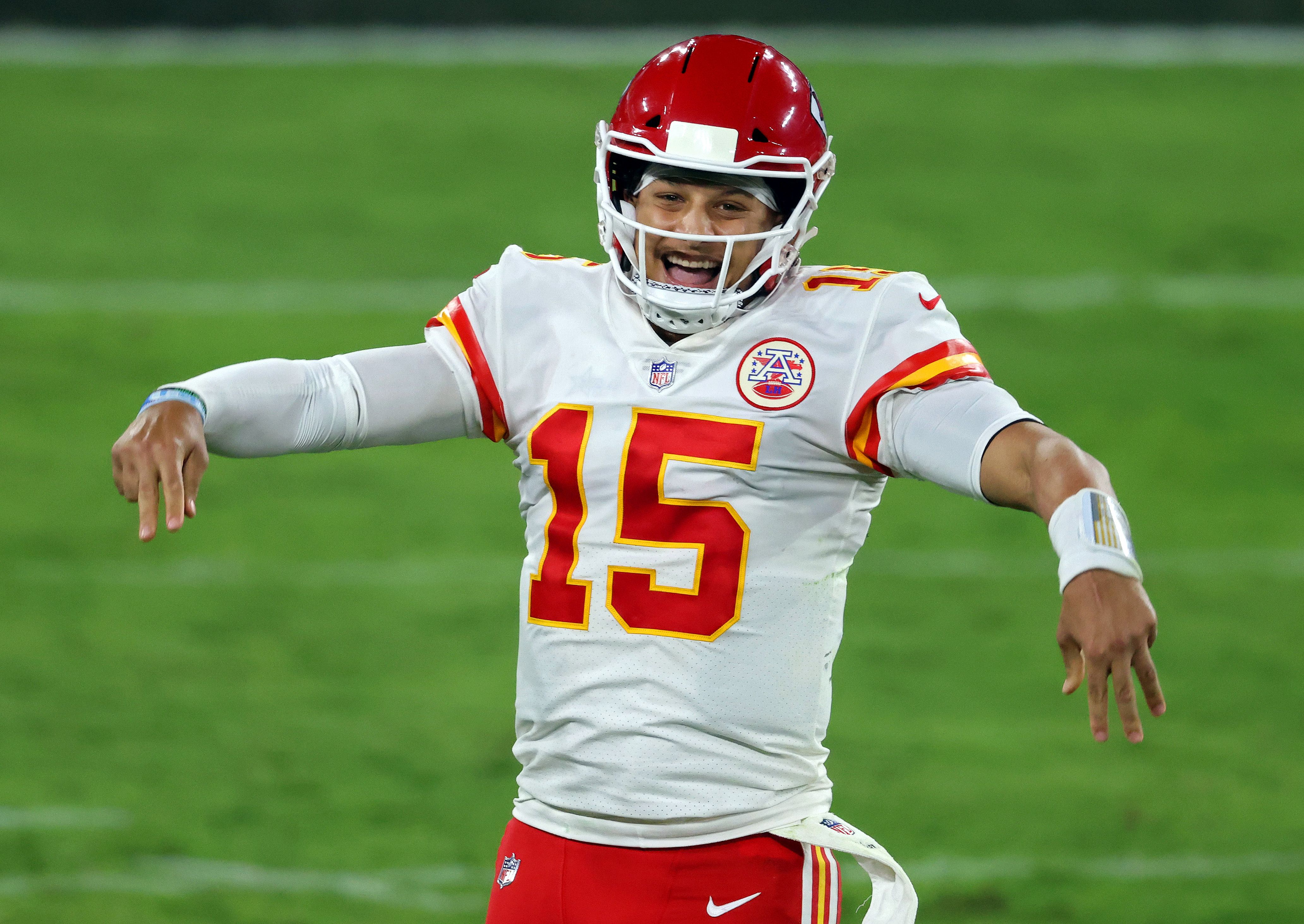 Patrick Mahomes celebrating