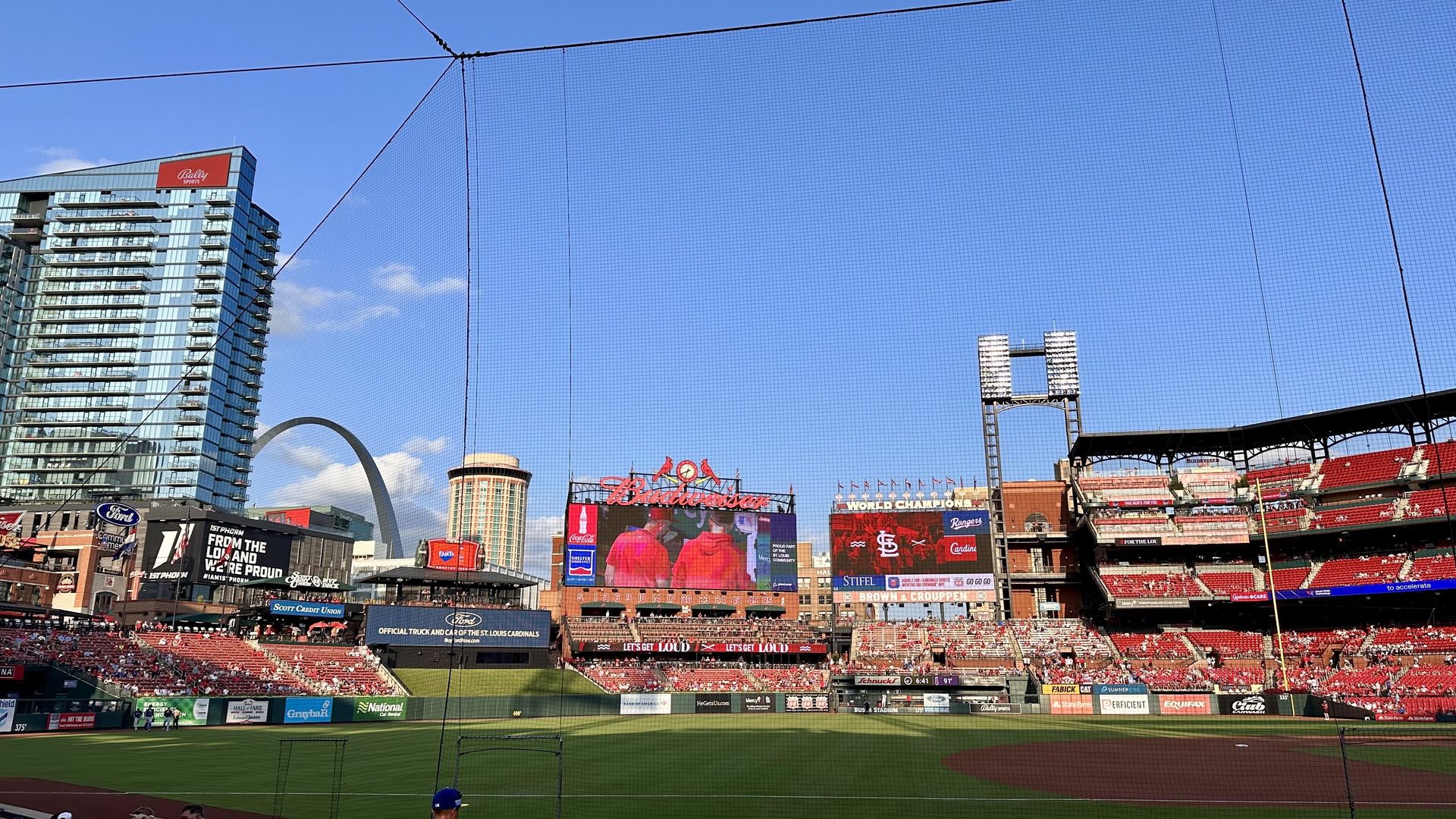 A photo of Busch Stadium from the first-base side. 