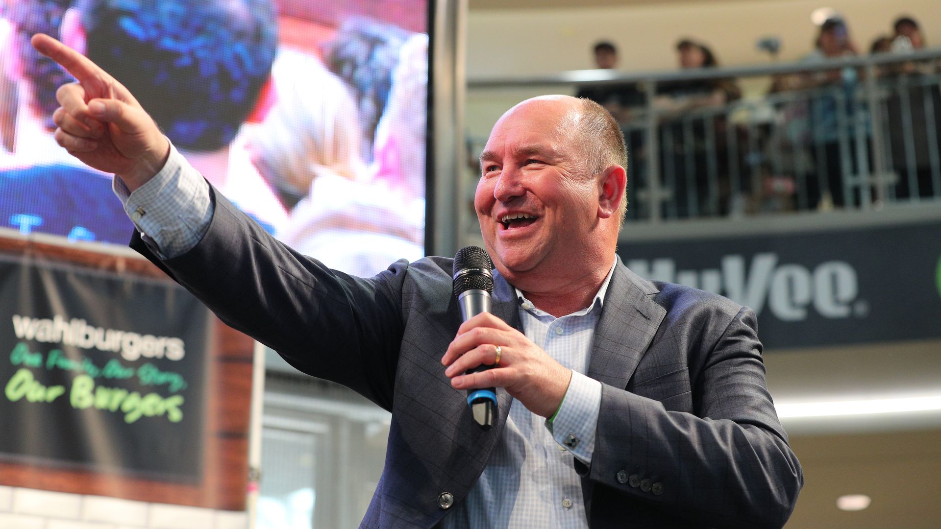 Randy Edeker greets customers 