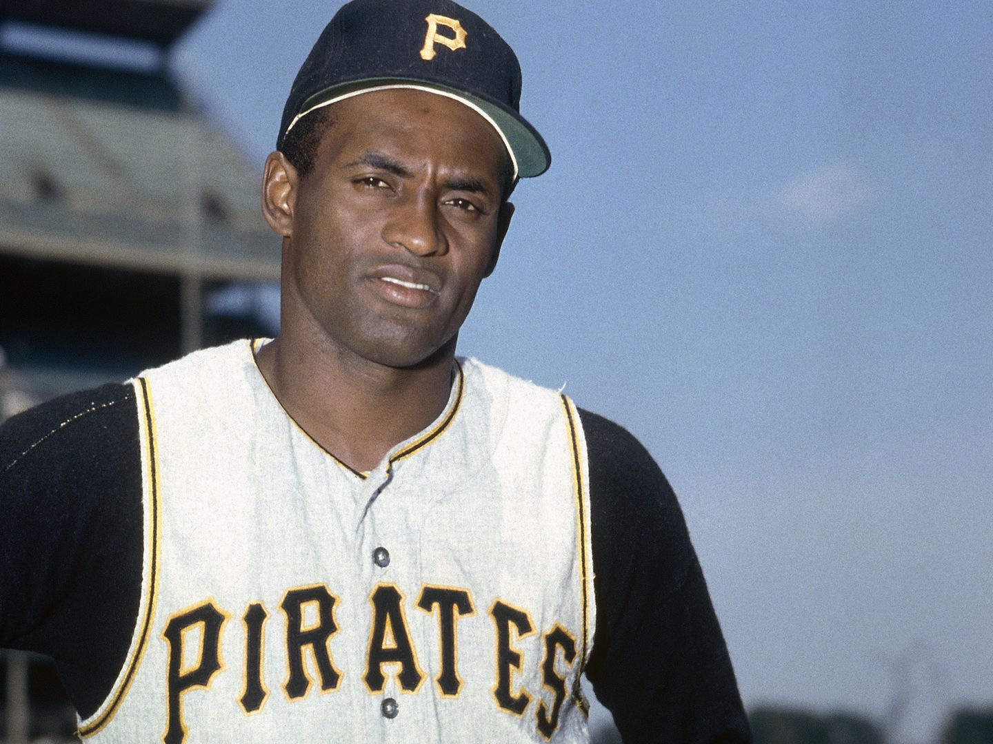 Roberto Clemente's life and career in photos