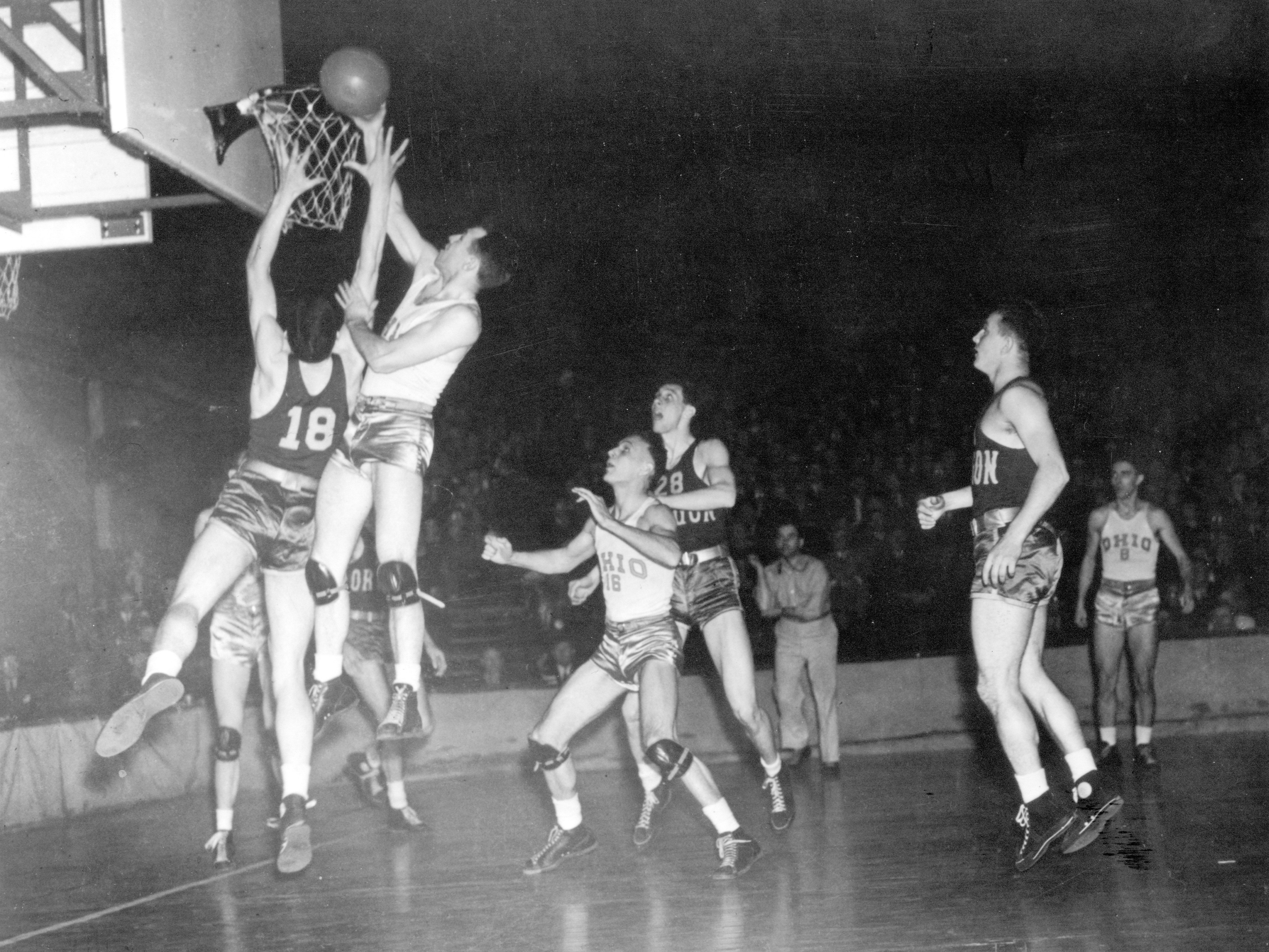 oregon wins first NCAA championship, 1939