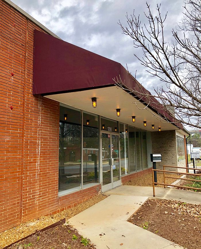 front-porch-at-southern-solstice-brewing-charlotte