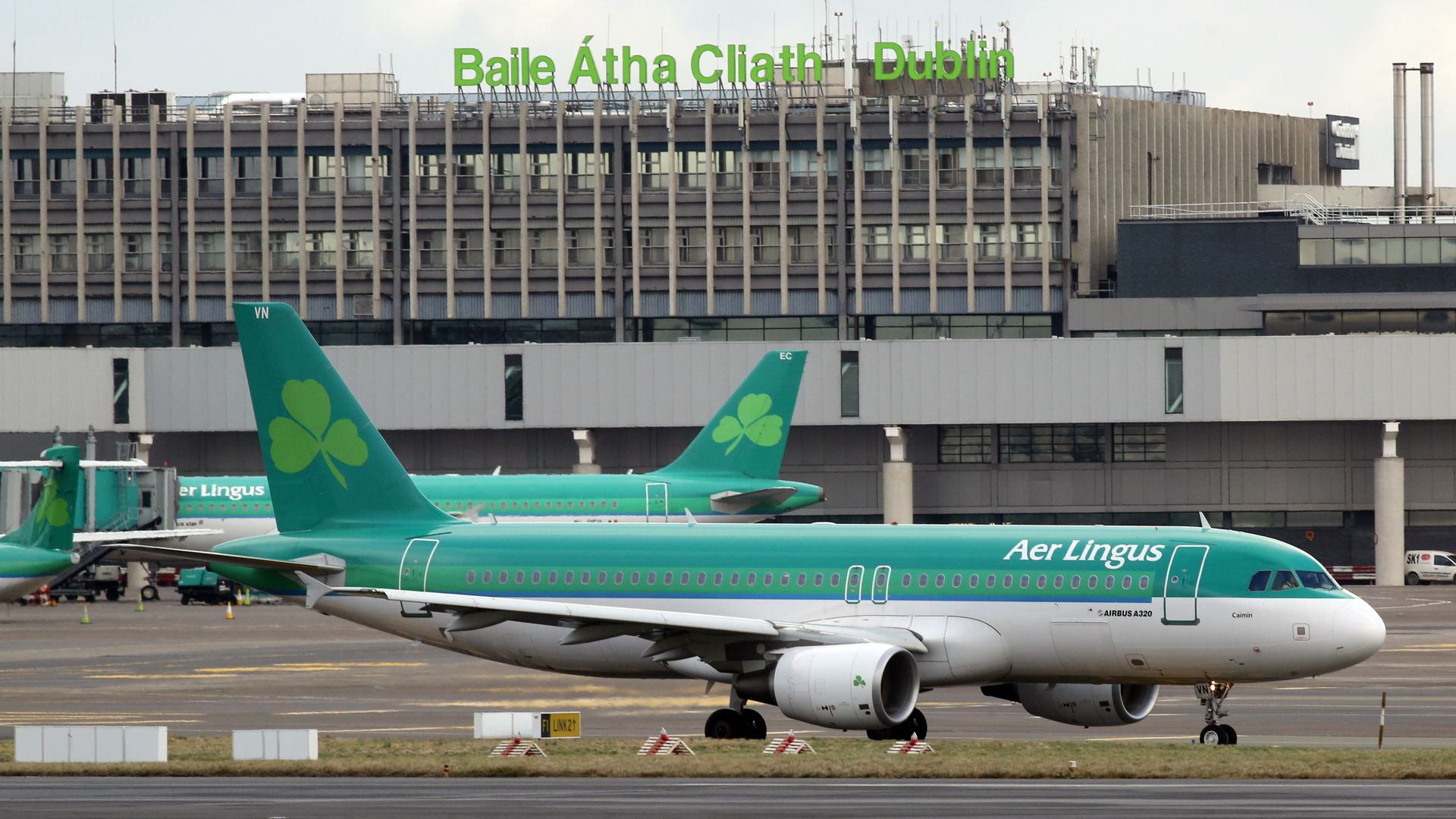 An Aer Lingus plane in front of the Dublin airport 