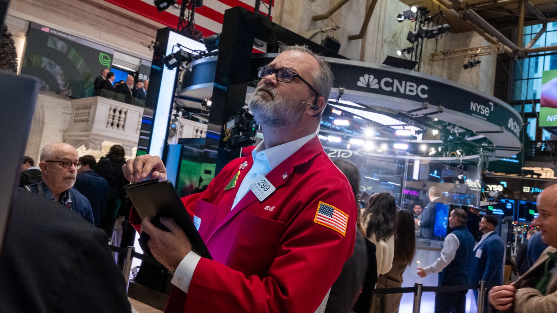trader on floor of NYSE