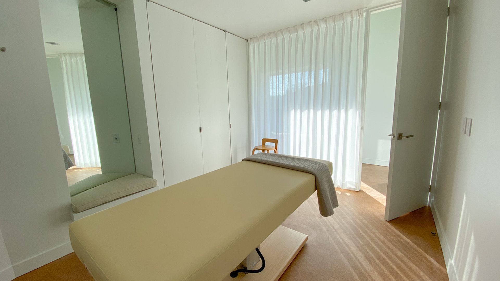 Mood House Massage Room Horizontal