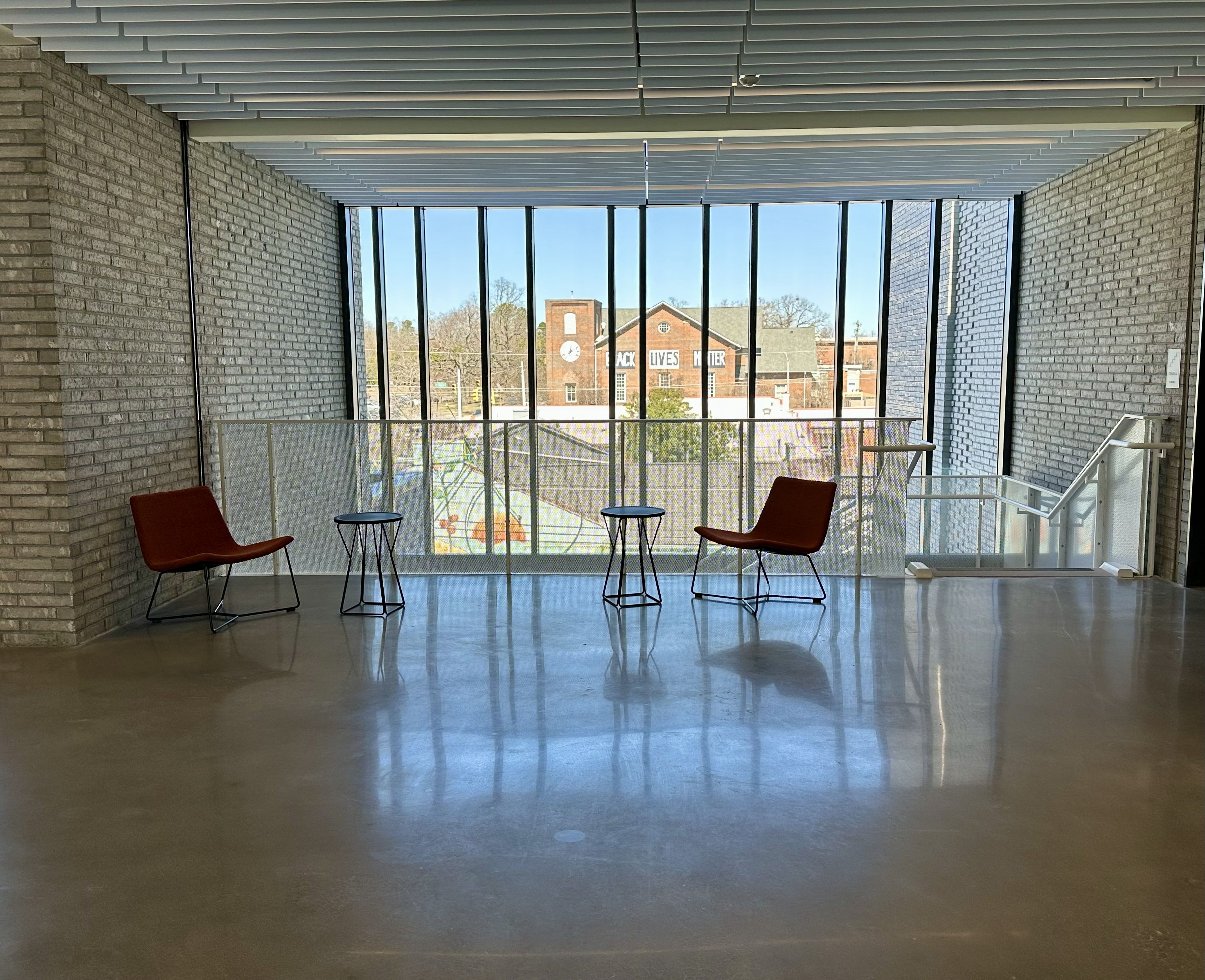 Small areas for seating are located throughout the library. 