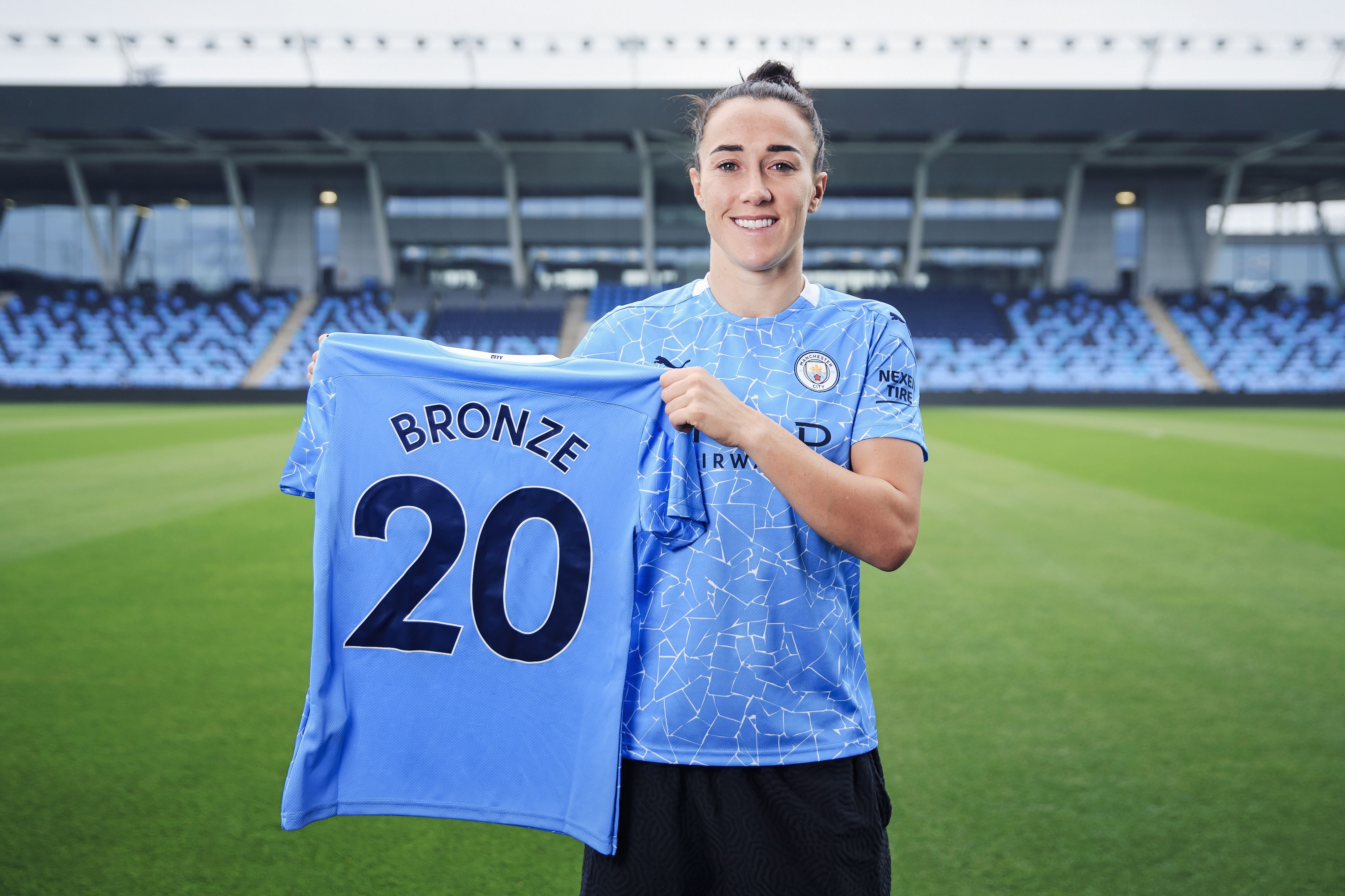Lucy Bronze