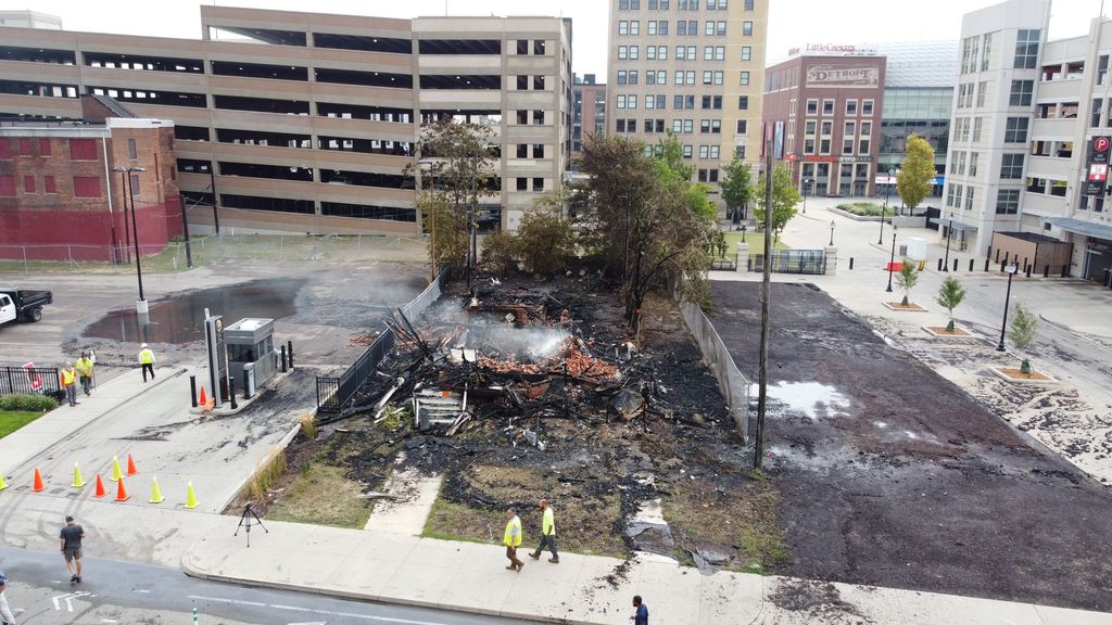 fire-mystery-grows-near-little-caesars-arena-in-detroit-axios-detroit