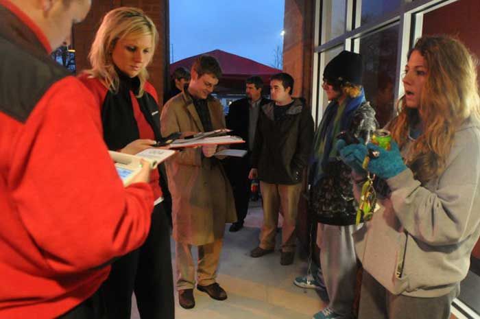 Andrew-Dunn-reporting