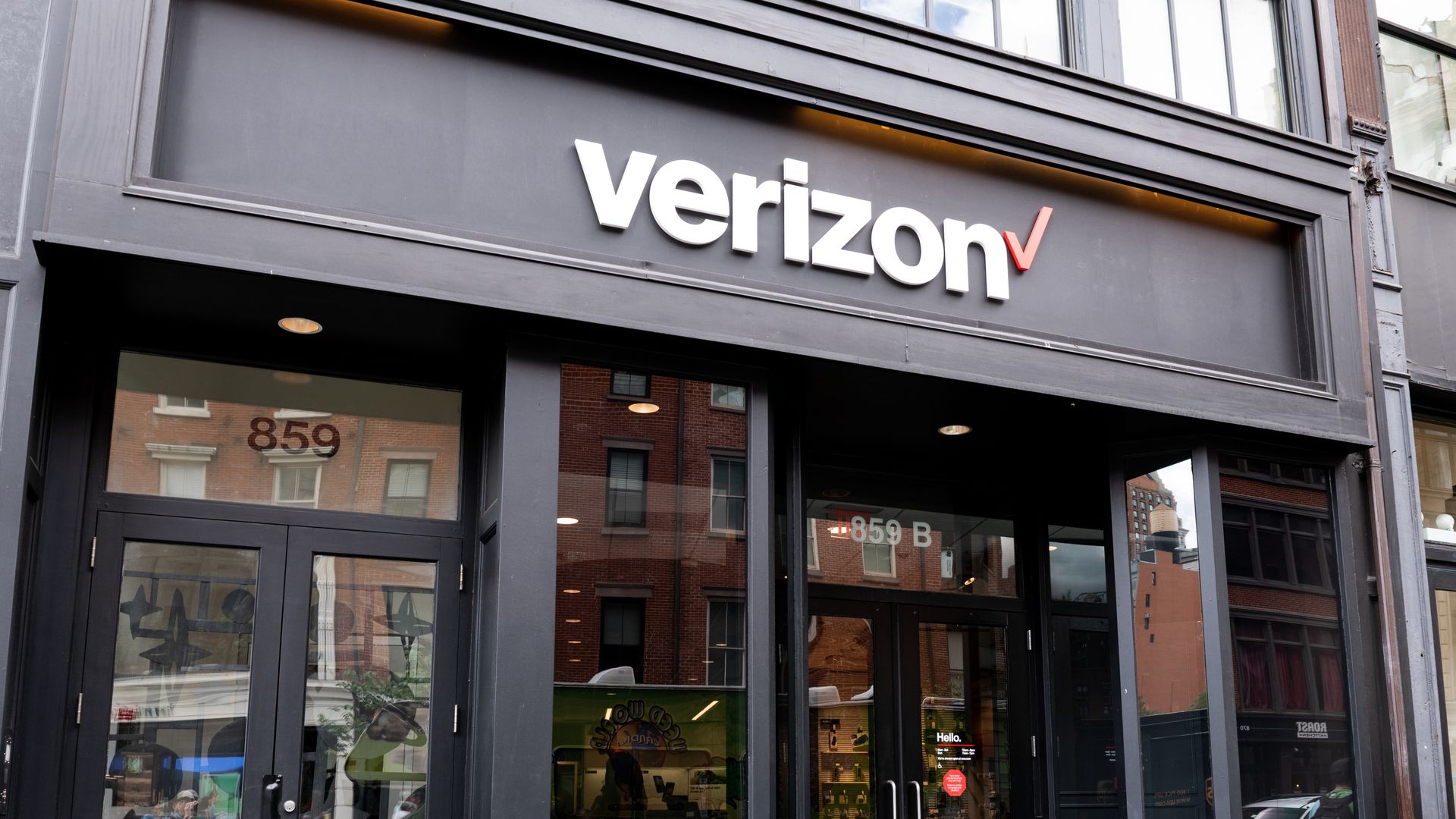 A Verizon store
