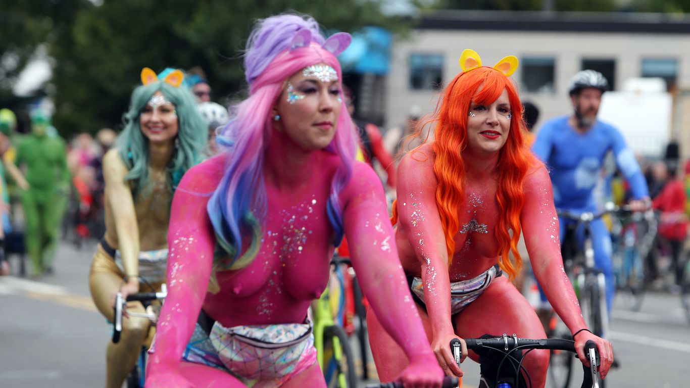 Seattle's famous naked bike parade rides again