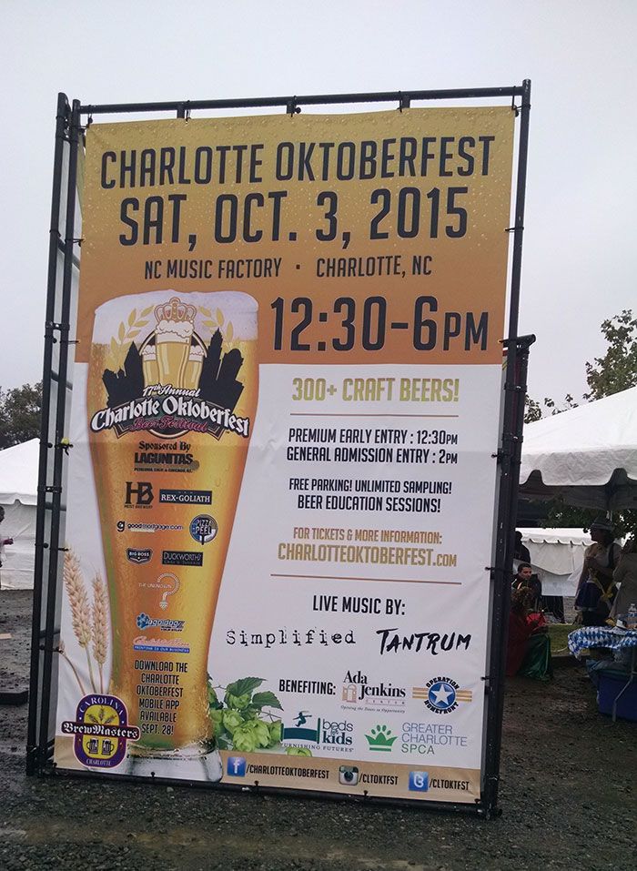 2015-oktoberfest-sign