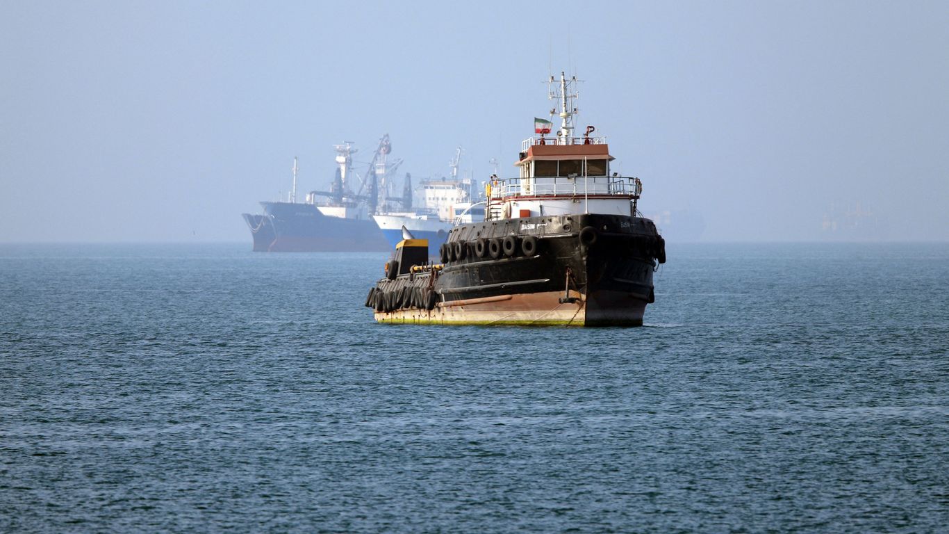 Iran and U.S. exchange fire in Strait of Hormuz