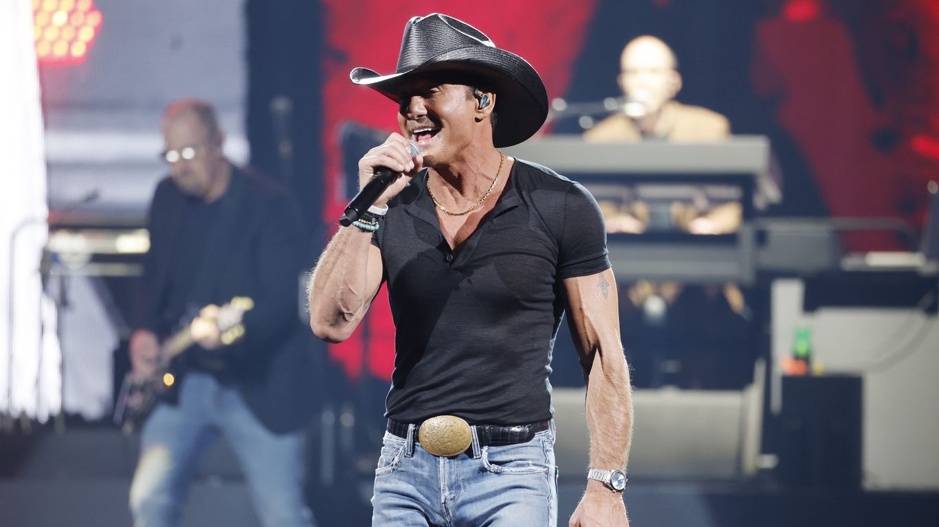 Tim McGraw to Perform at Thunder Ridge Arena