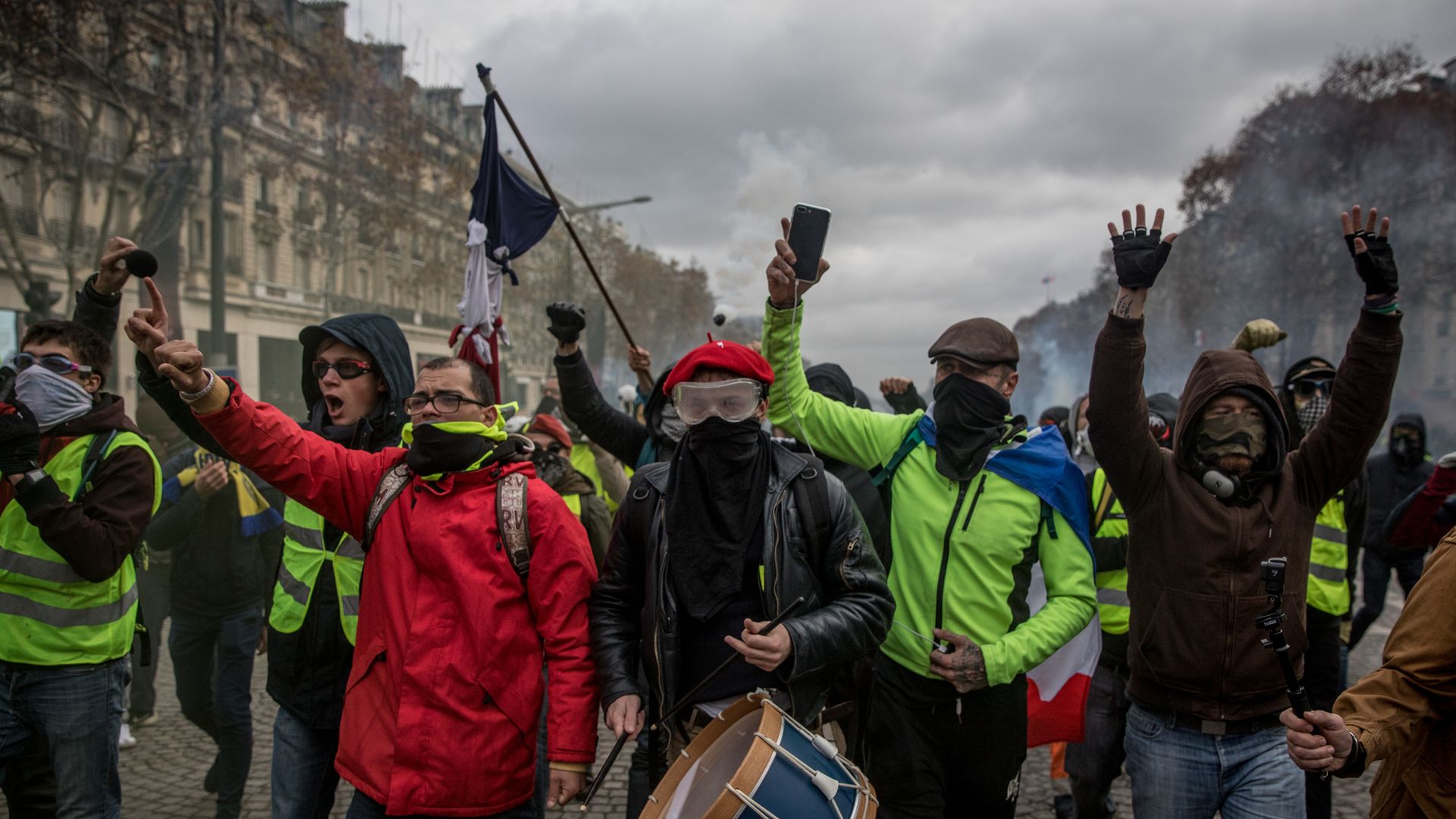 Yellow vest protestors