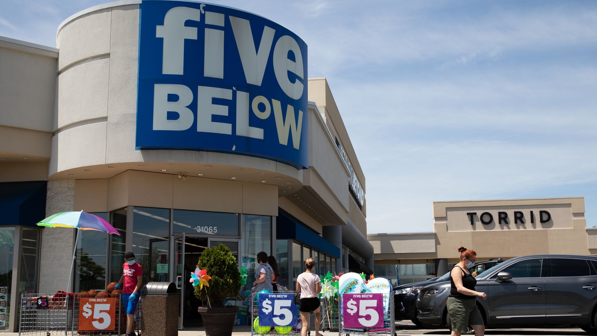Five Below must pay Michigan over alleged pricing violations