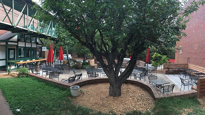 sir-edmond-halley's-patio-charlotte